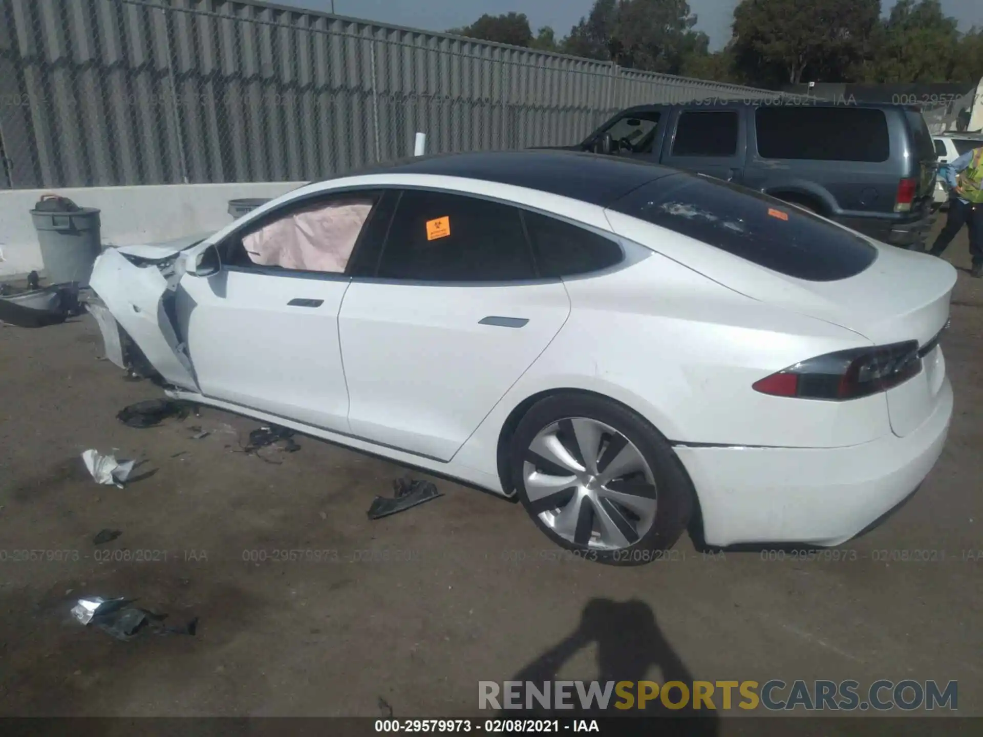 3 Photograph of a damaged car 5YJSA1E26LF411298 TESLA MODEL S 2020