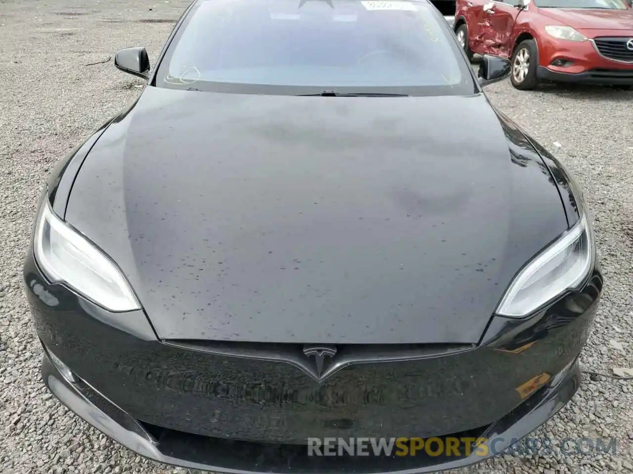 11 Photograph of a damaged car 5YJSA1E27LF358935 TESLA MODEL S 2020