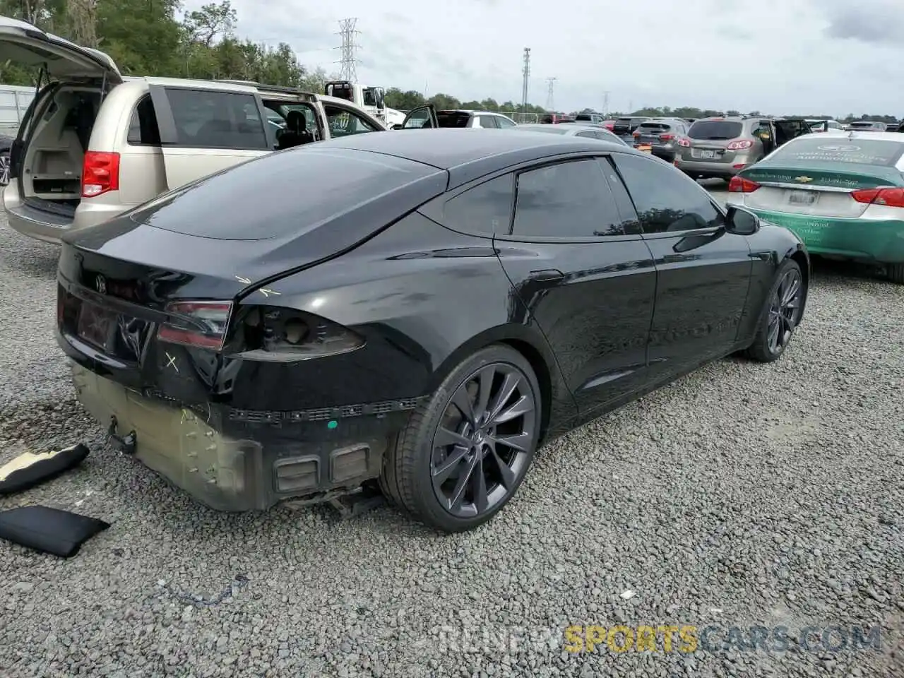 3 Photograph of a damaged car 5YJSA1E27LF358935 TESLA MODEL S 2020