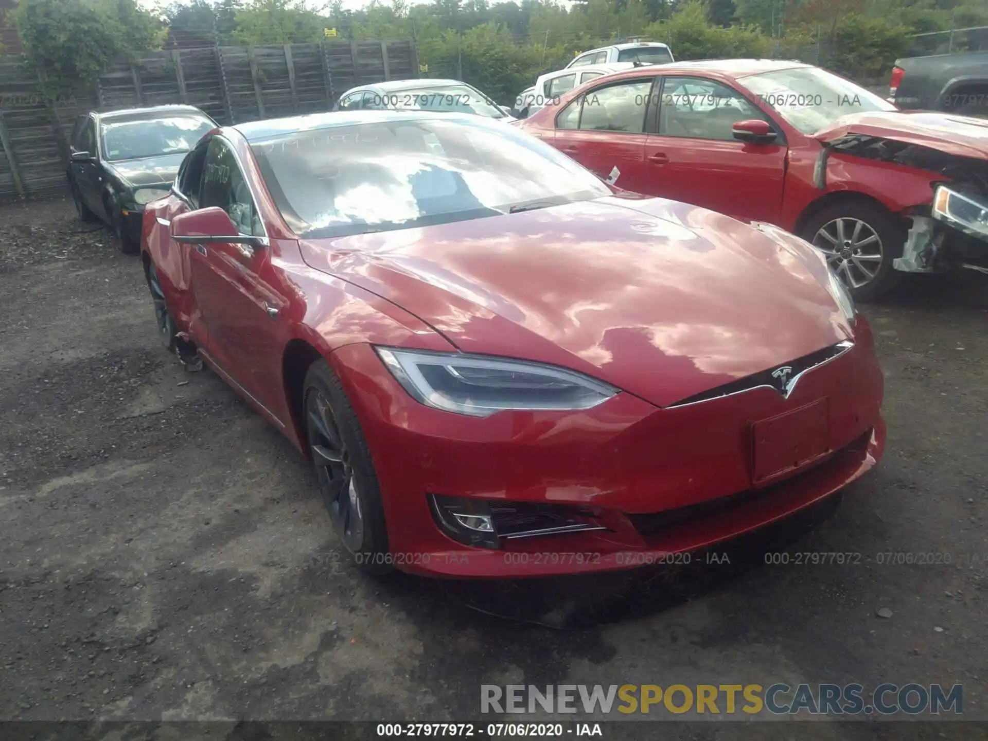 1 Photograph of a damaged car 5YJSA1E27LF381051 TESLA MODEL S 2020