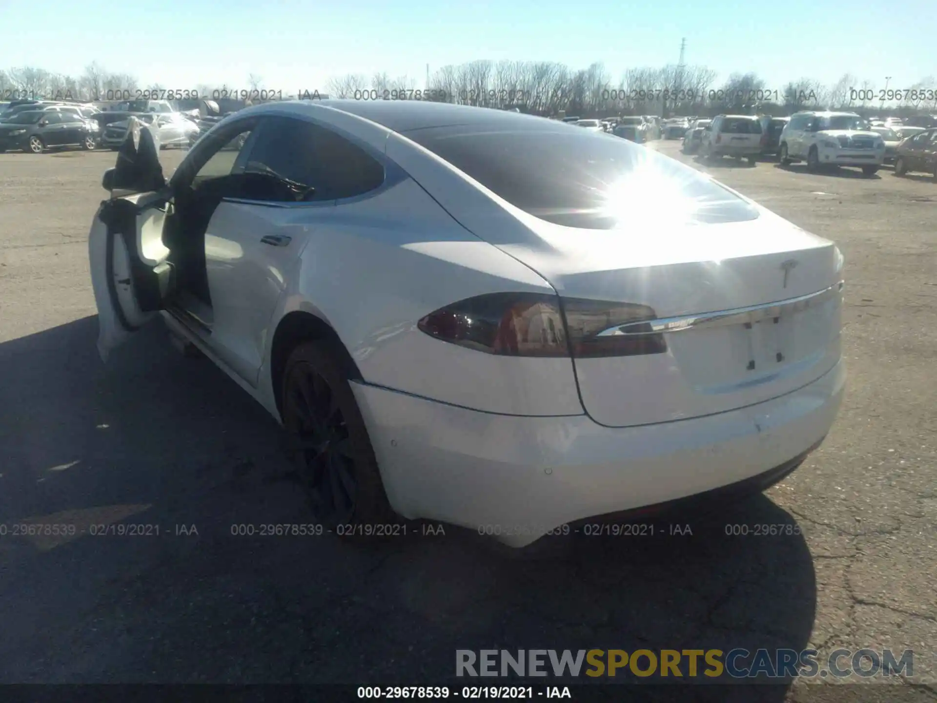 3 Photograph of a damaged car 5YJSA1E28LF353985 TESLA MODEL S 2020