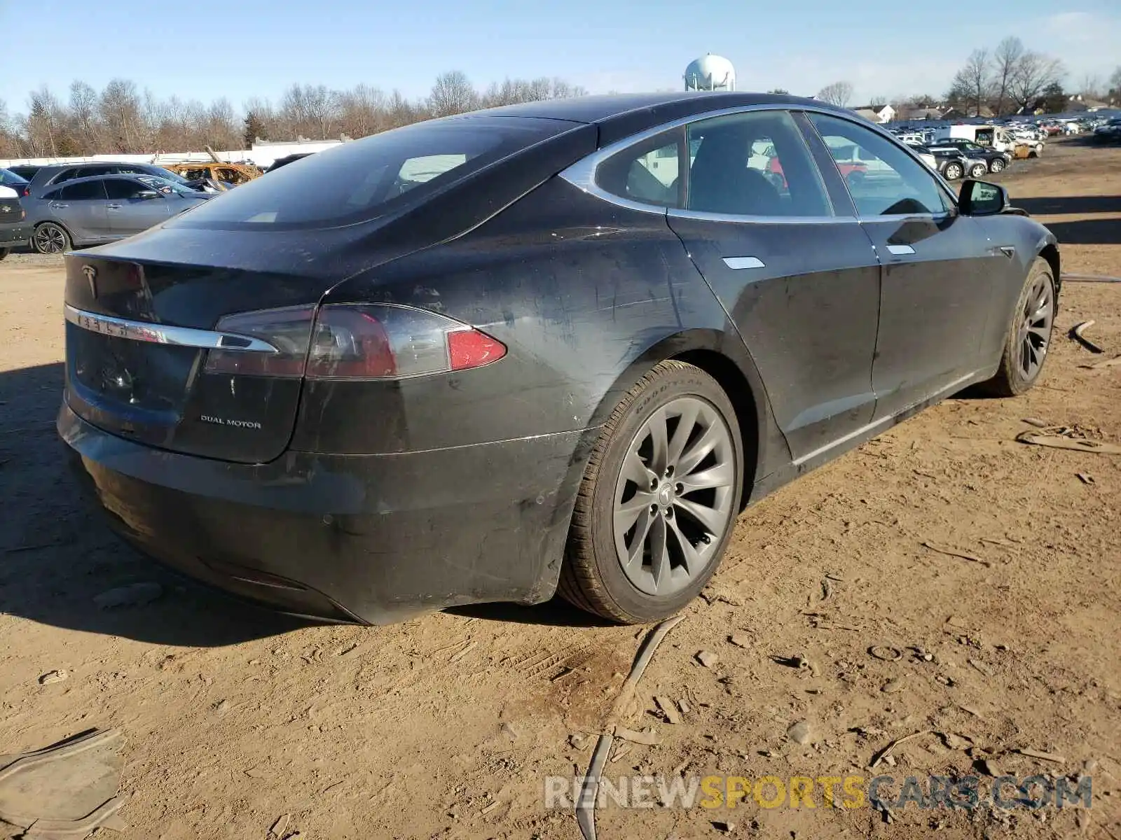 4 Photograph of a damaged car 5YJSA1E28LF363304 TESLA MODEL S 2020