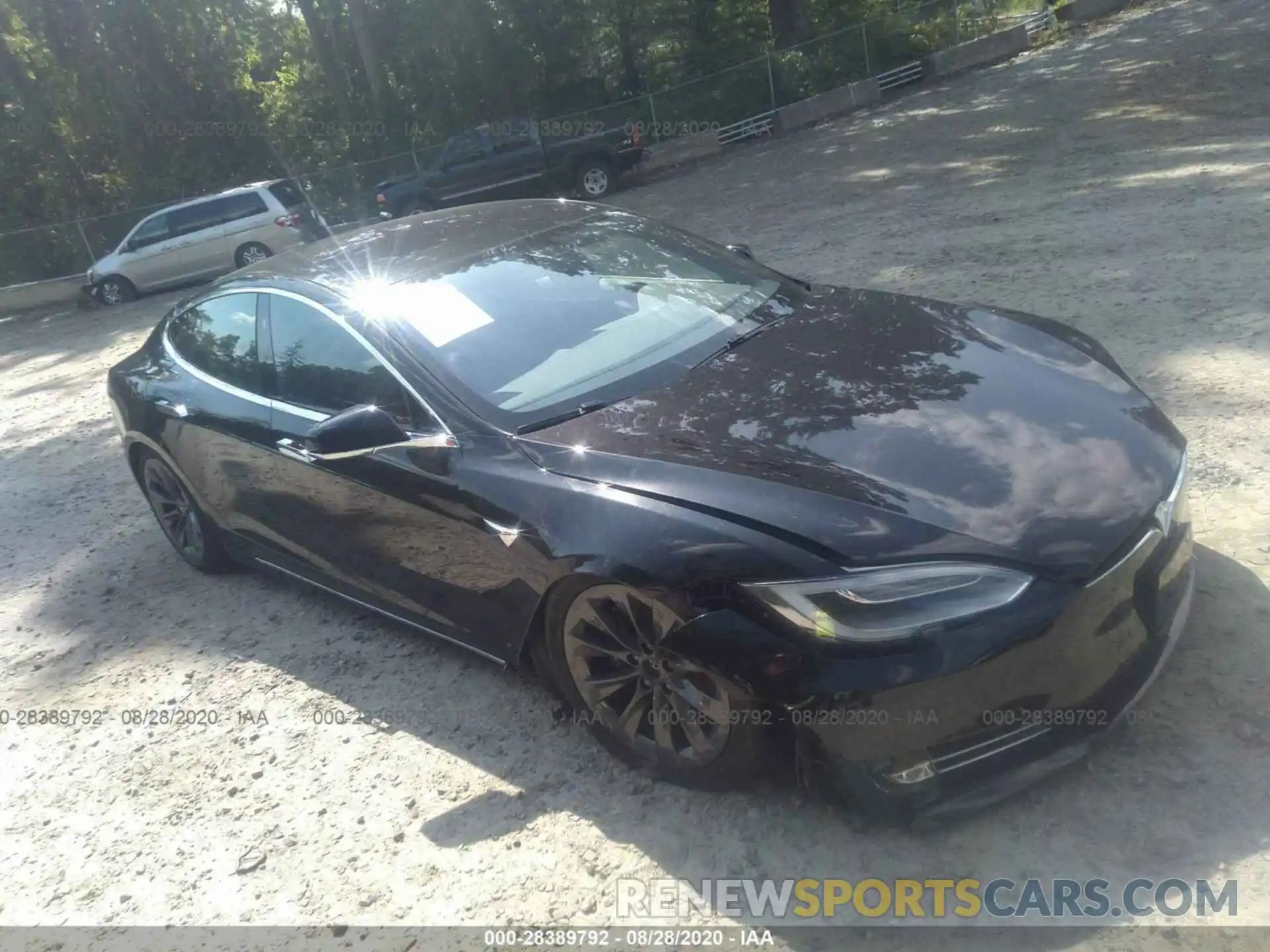 1 Photograph of a damaged car 5YJSA1E28LF363982 TESLA MODEL S 2020