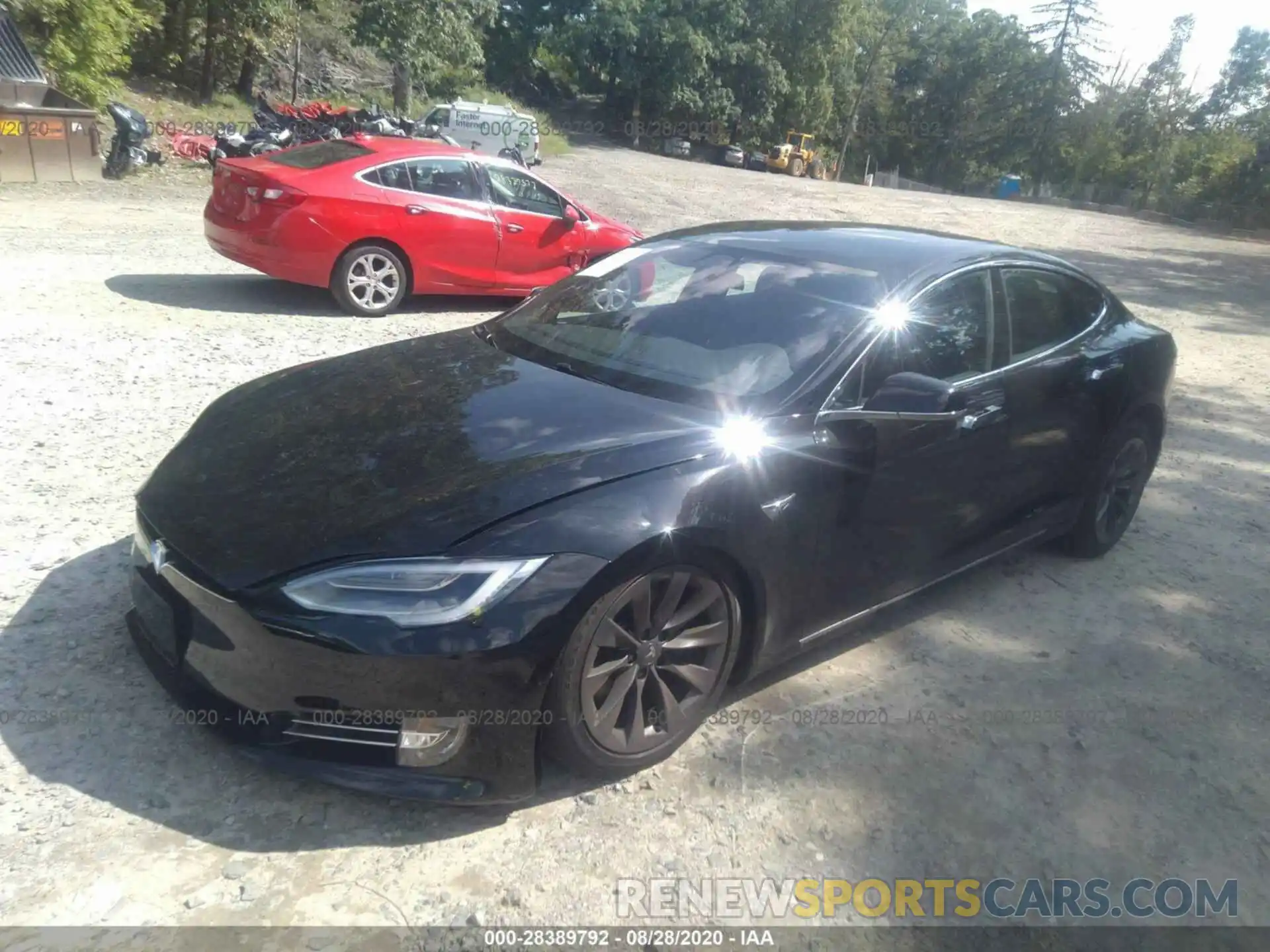 2 Photograph of a damaged car 5YJSA1E28LF363982 TESLA MODEL S 2020