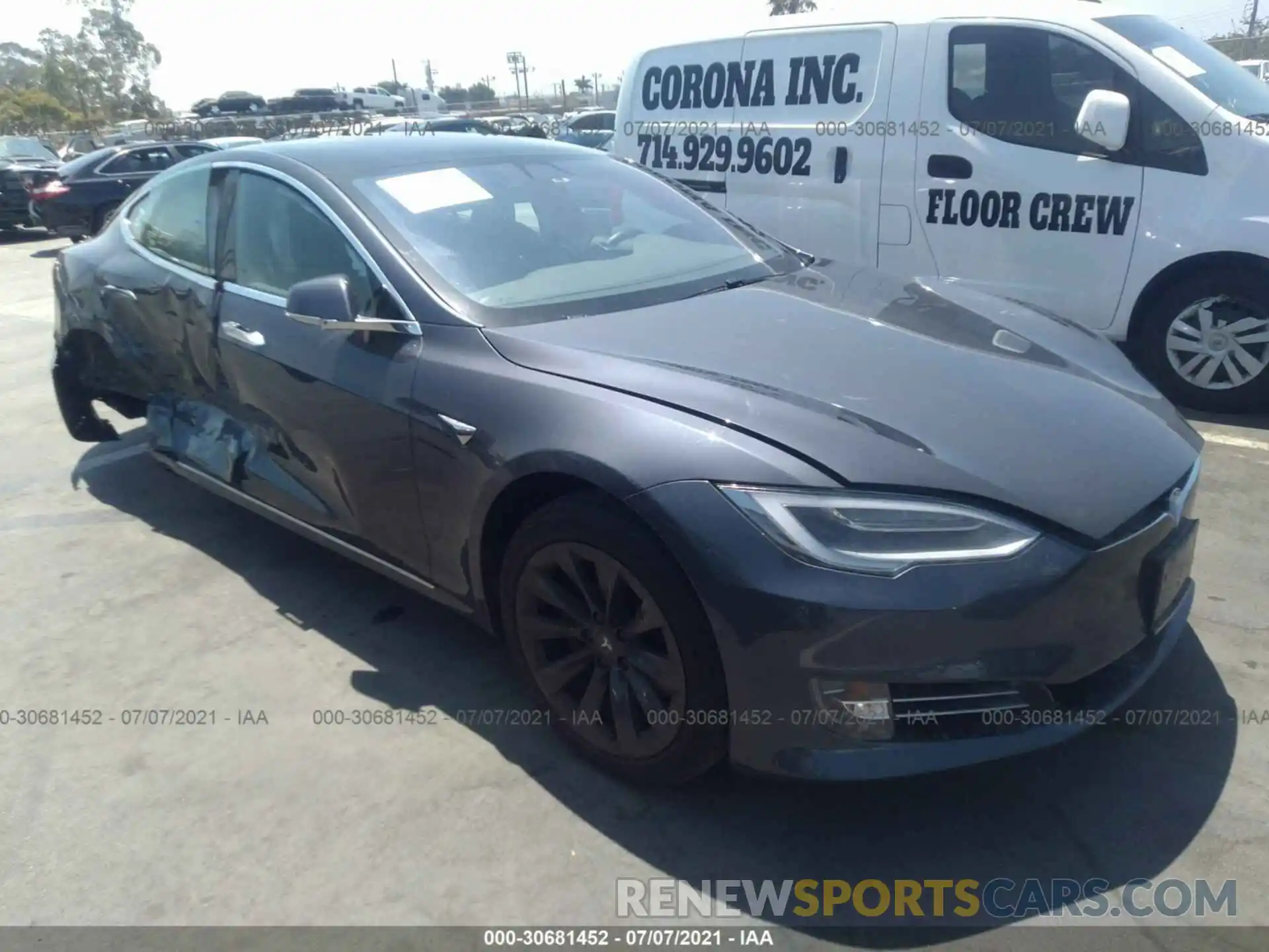 1 Photograph of a damaged car 5YJSA1E28LF379910 TESLA MODEL S 2020