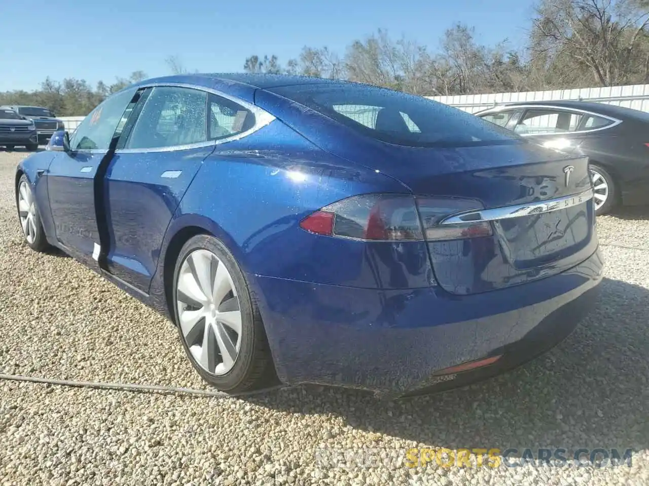 3 Фотография поврежденного автомобиля 5YJSA1E28LF382452 TESLA MODEL S 2020