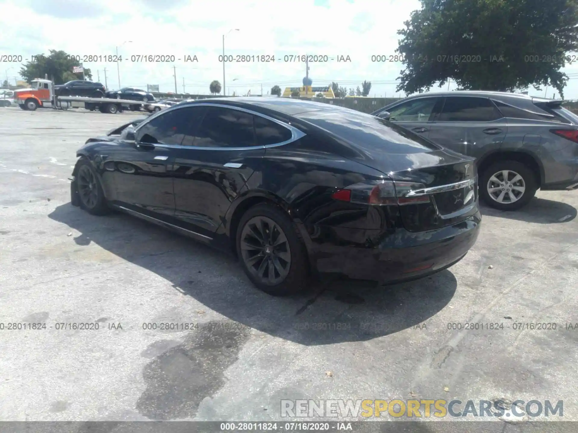 3 Photograph of a damaged car 5YJSA1E28LF399767 TESLA MODEL S 2020