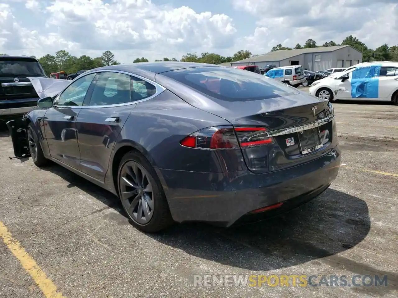 3 Photograph of a damaged car 5YJSA1E28LF411285 TESLA MODEL S 2020