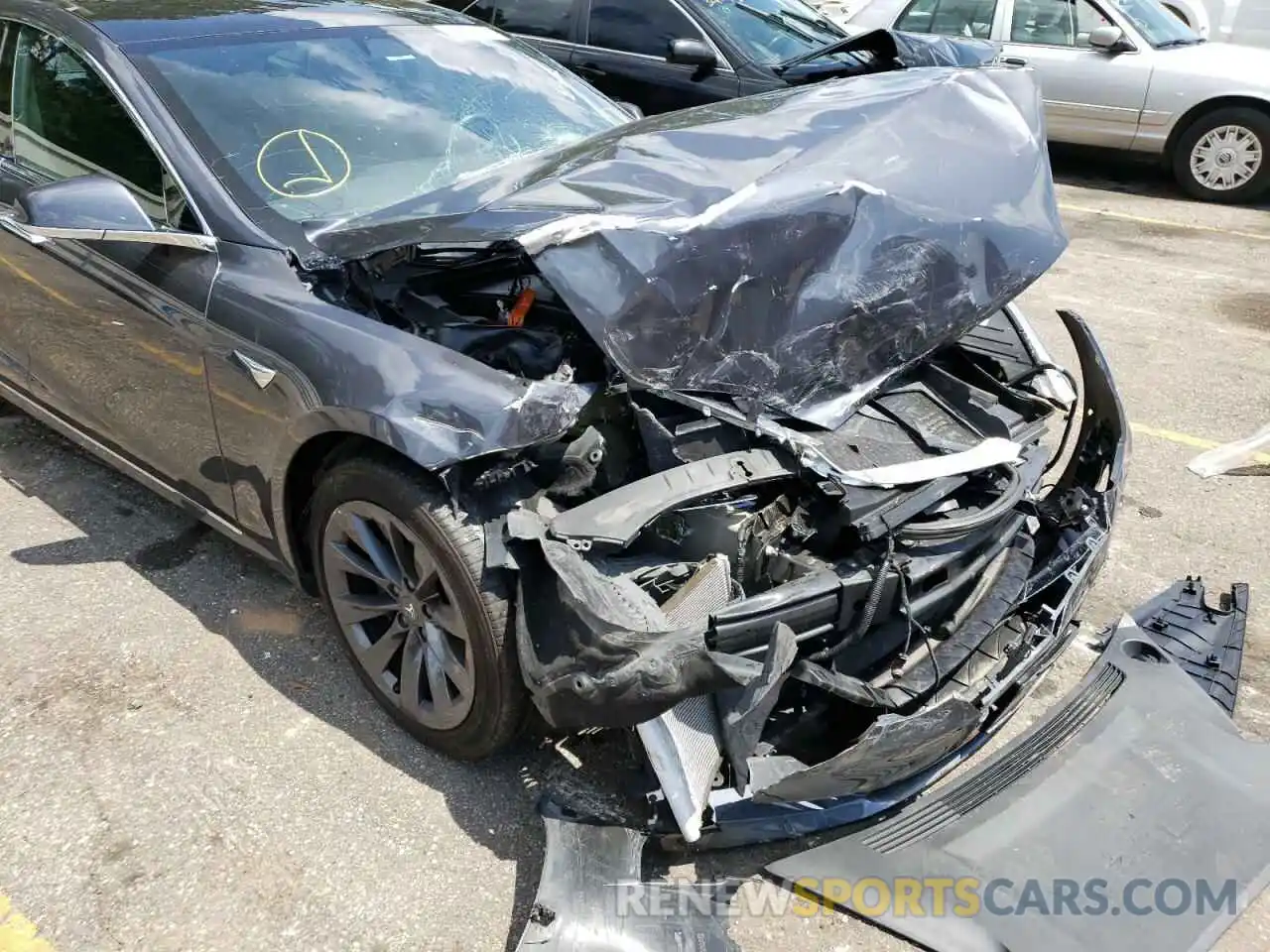 9 Photograph of a damaged car 5YJSA1E28LF411285 TESLA MODEL S 2020