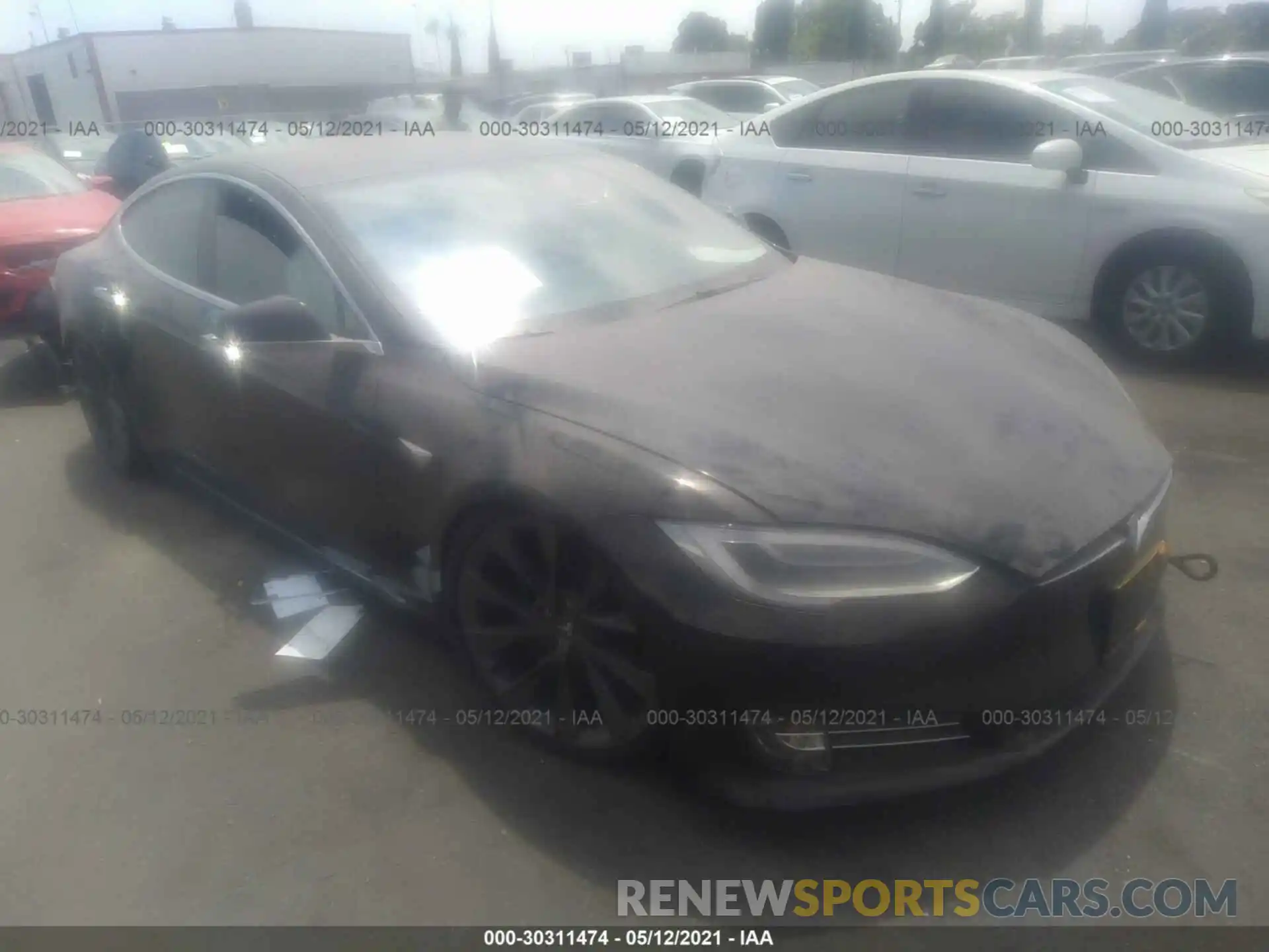 1 Photograph of a damaged car 5YJSA1E28LF411741 TESLA MODEL S 2020