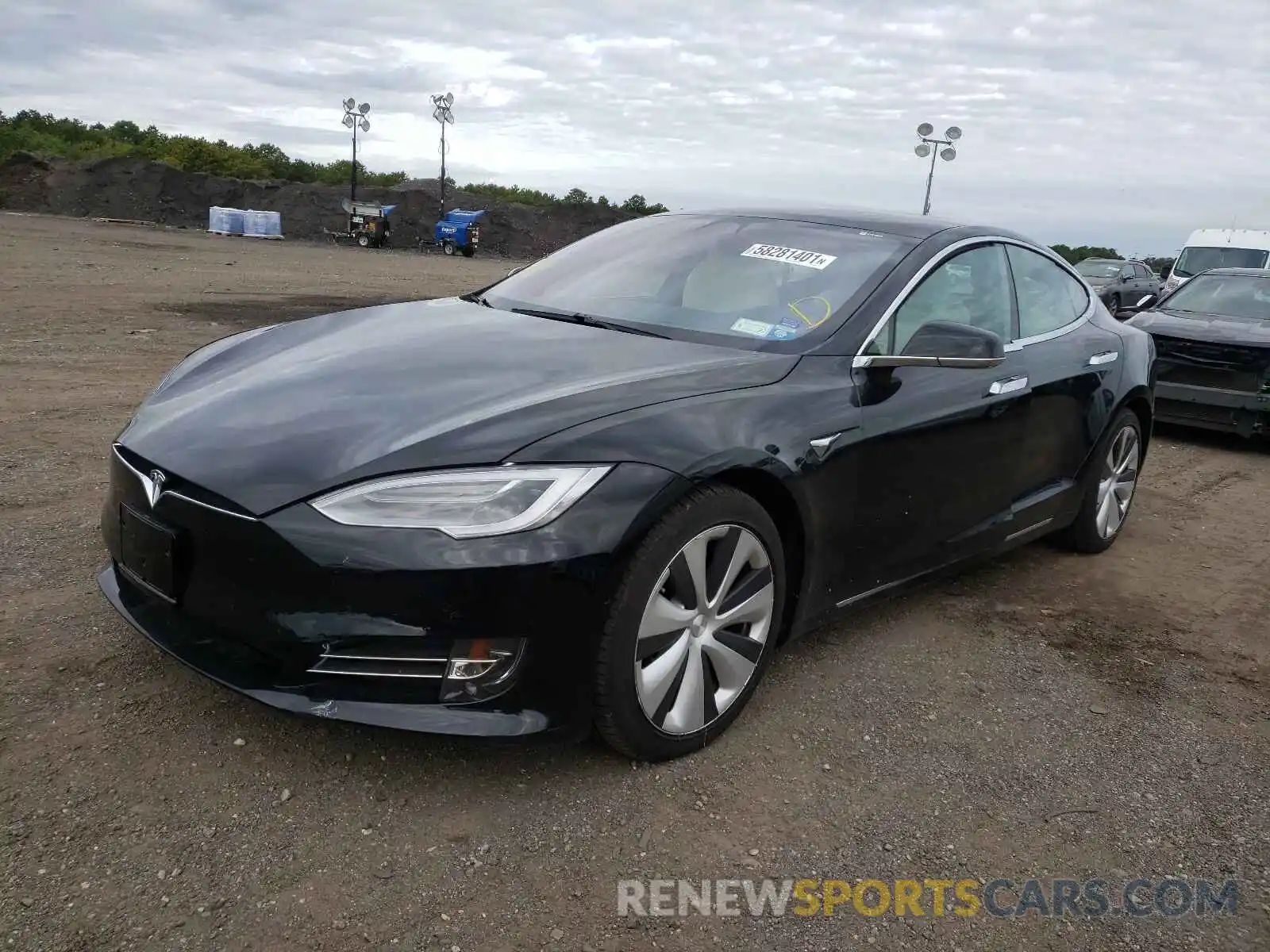 2 Photograph of a damaged car 5YJSA1E28LF413344 TESLA MODEL S 2020