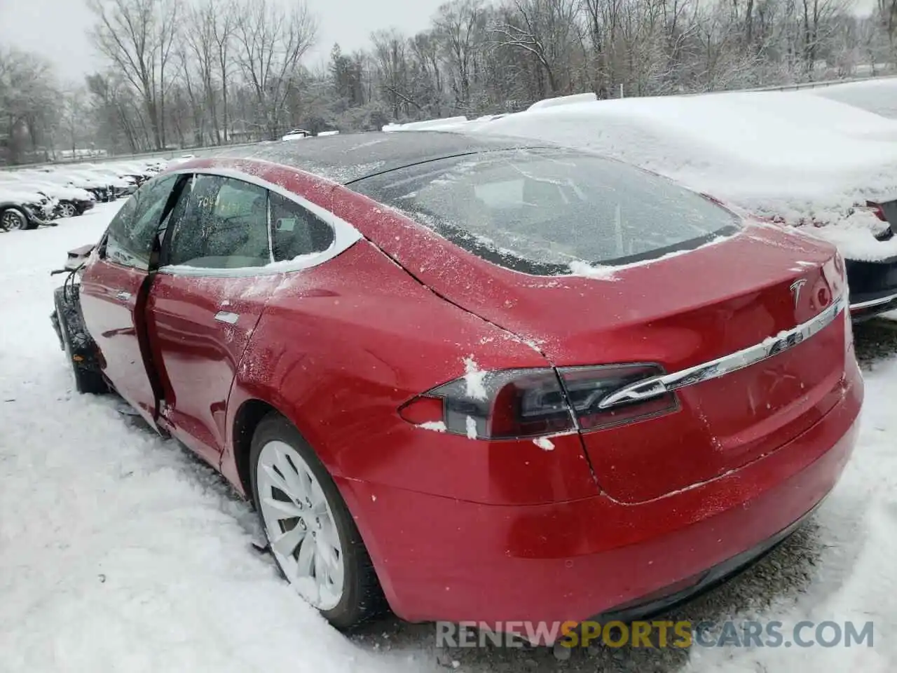 3 Photograph of a damaged car 5YJSA1E29LF357740 TESLA MODEL S 2020