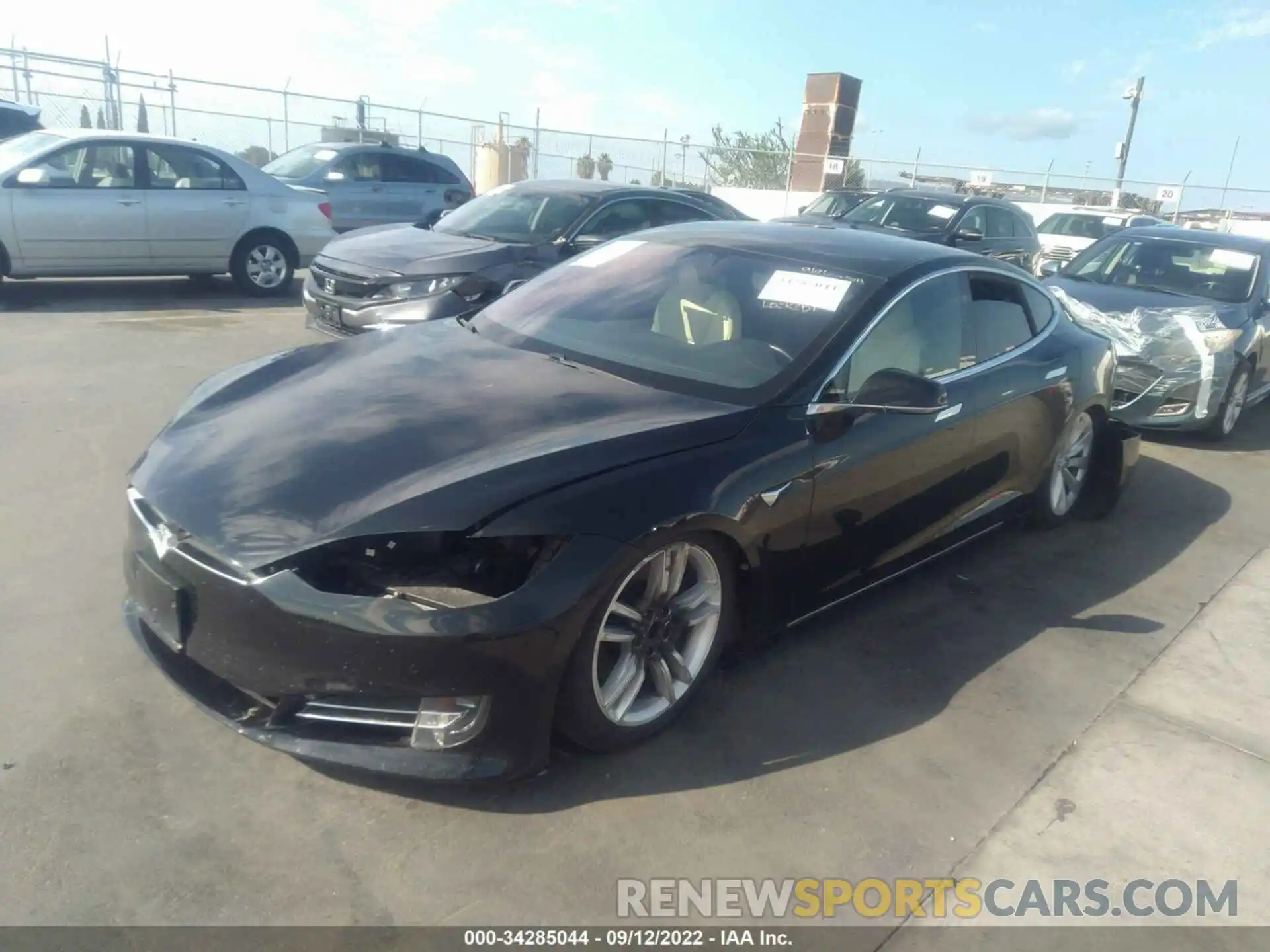 2 Фотография поврежденного автомобиля 5YJSA1E29LF363196 TESLA MODEL S 2020