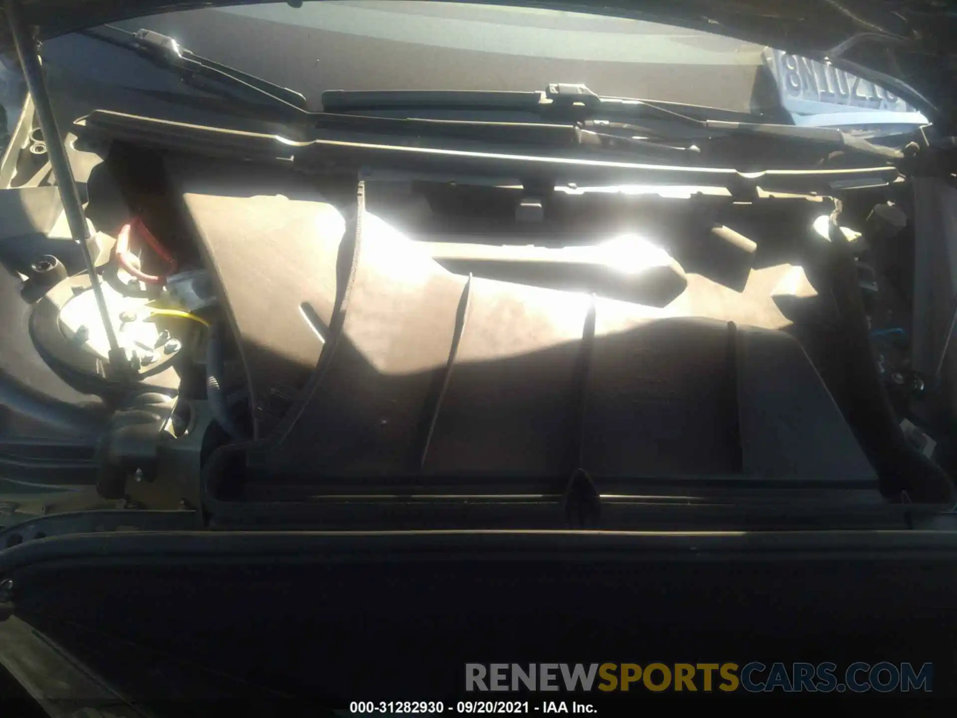 10 Photograph of a damaged car 5YJSA1E29LF363408 TESLA MODEL S 2020