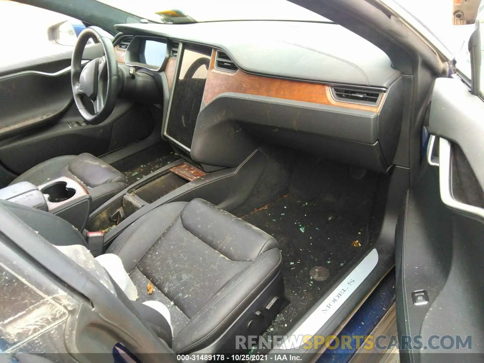 5 Photograph of a damaged car 5YJSA1E29LF371055 TESLA MODEL S 2020