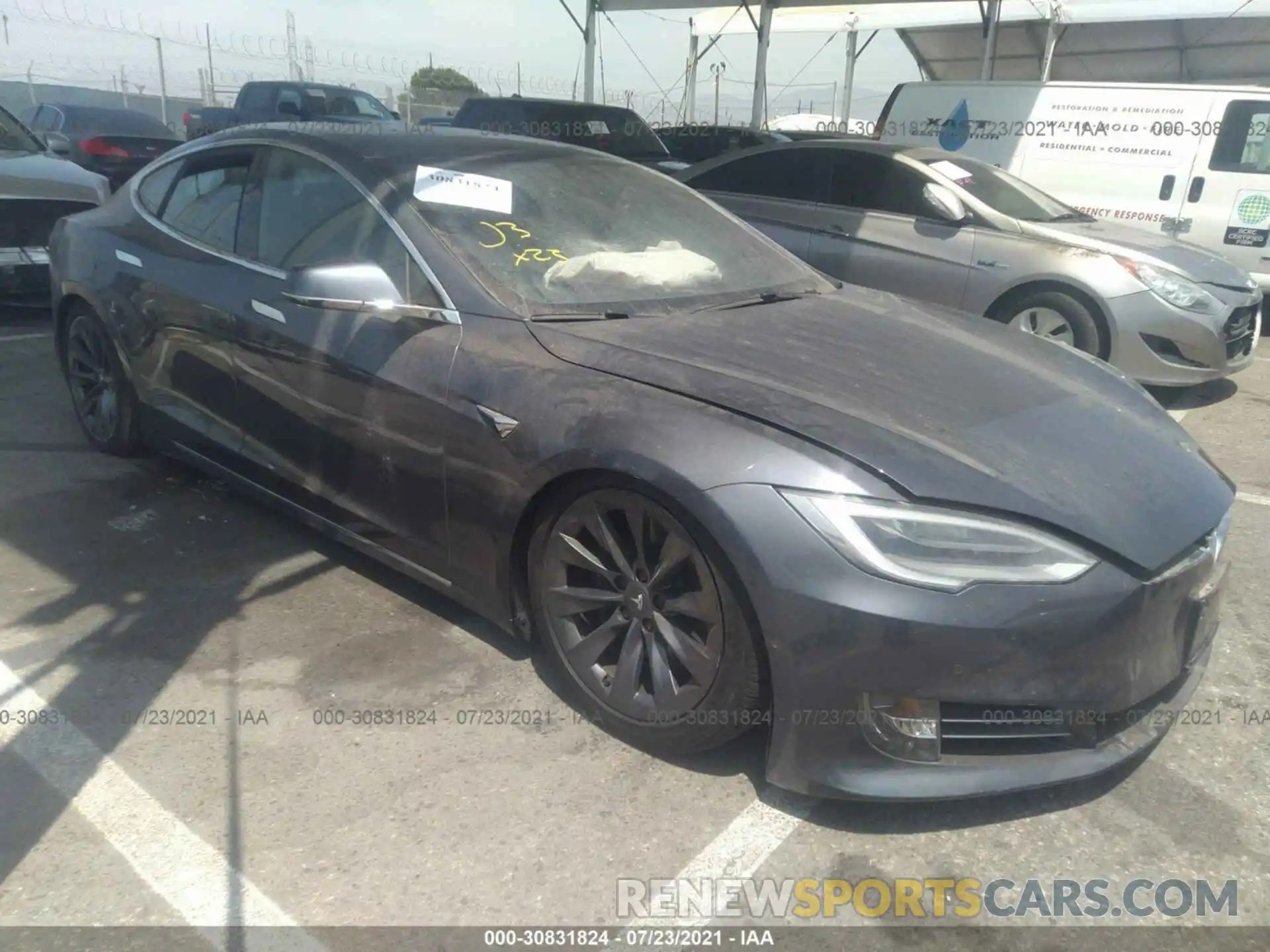 1 Photograph of a damaged car 5YJSA1E29LF400232 TESLA MODEL S 2020