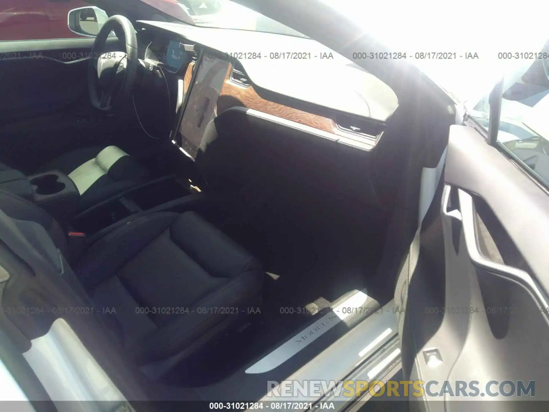 5 Photograph of a damaged car 5YJSA1E29LF415135 TESLA MODEL S 2020