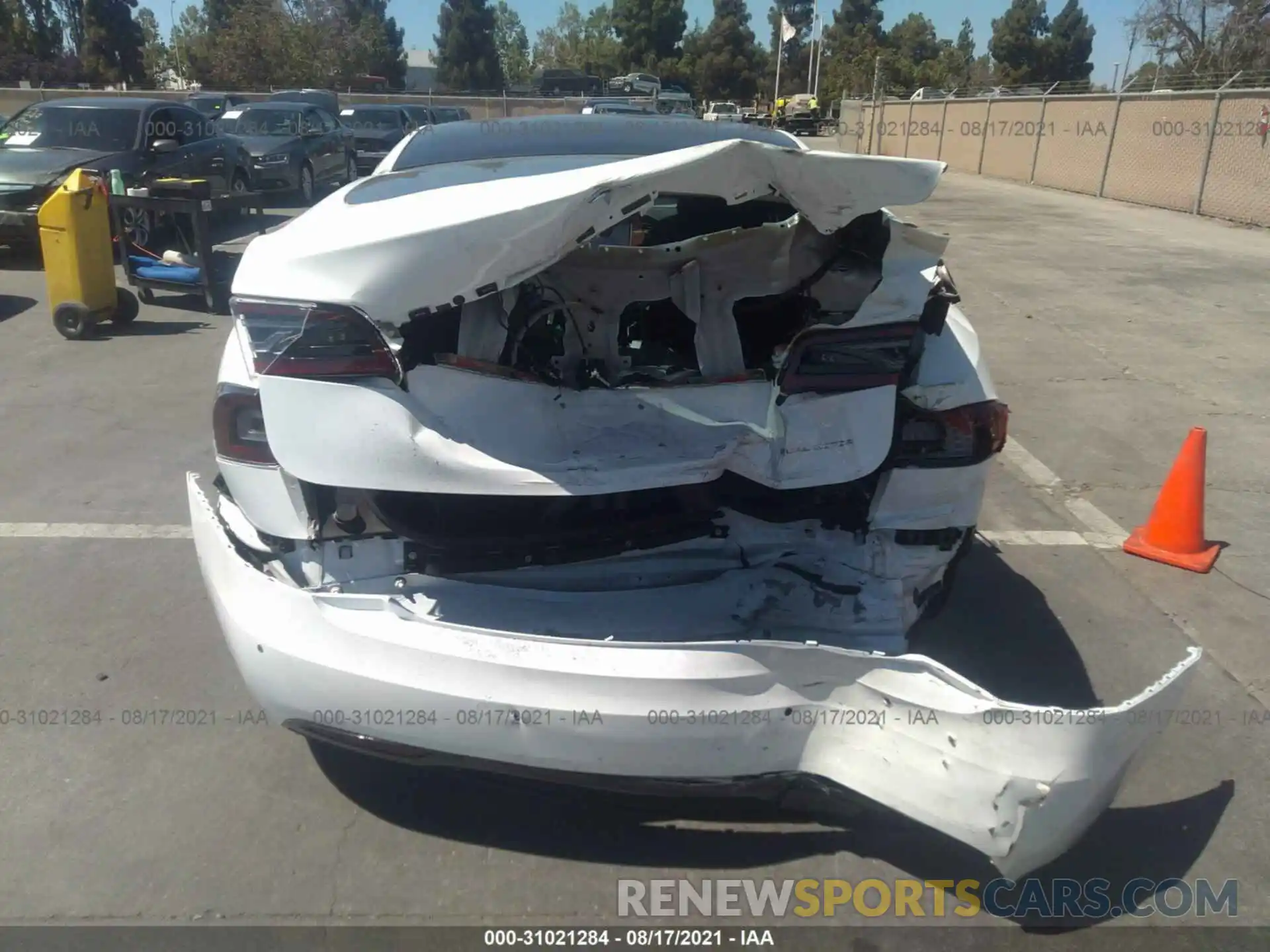 6 Photograph of a damaged car 5YJSA1E29LF415135 TESLA MODEL S 2020