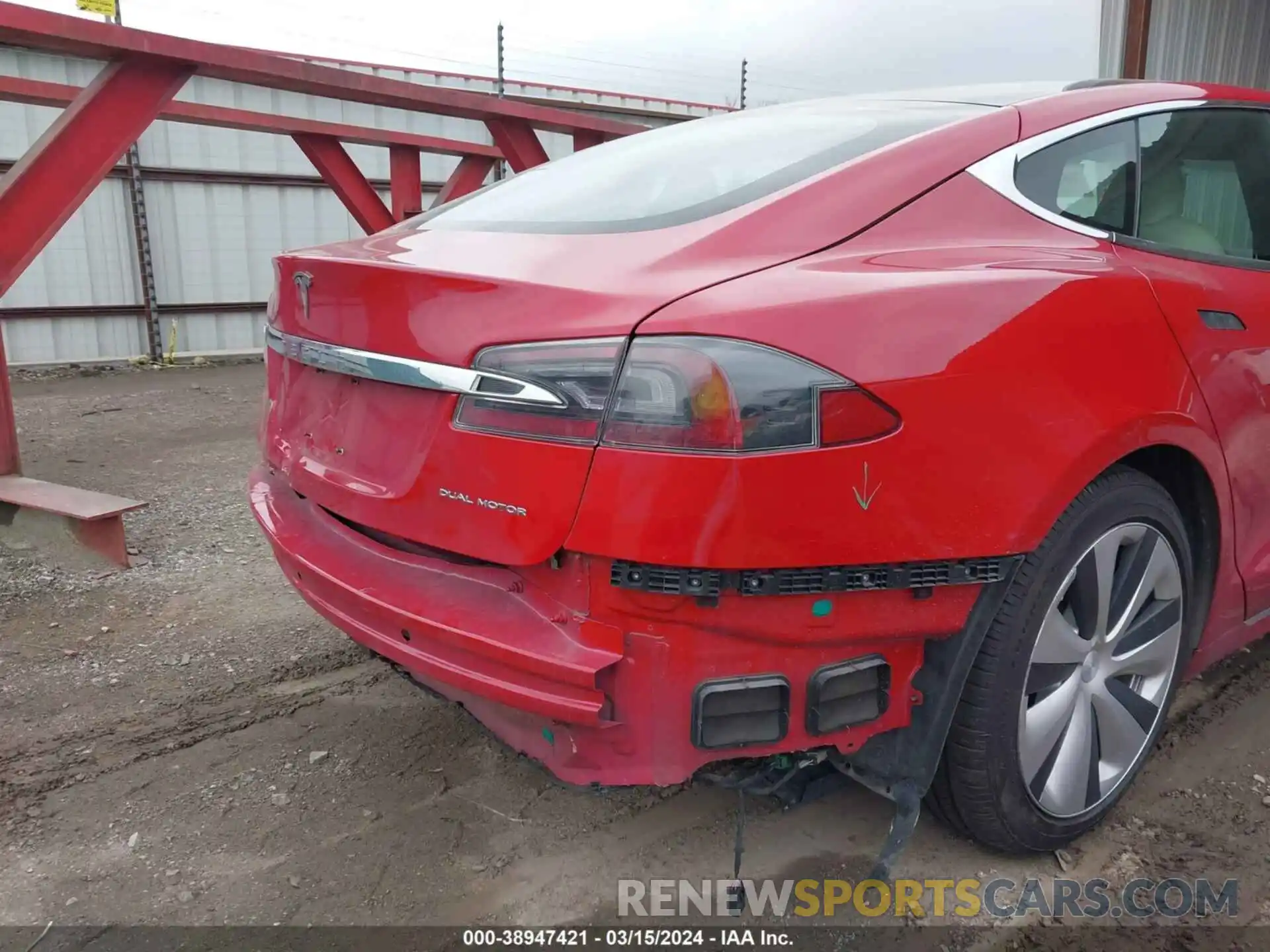 18 Photograph of a damaged car 5YJSA1E29LF416172 TESLA MODEL S 2020