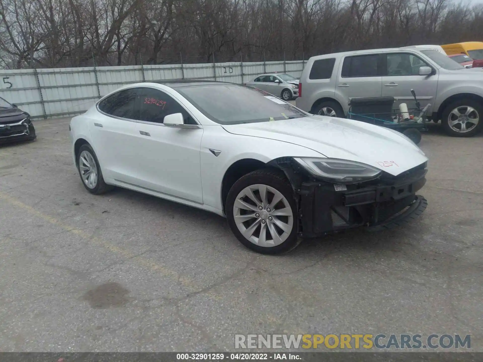 1 Photograph of a damaged car 5YJSA1E2XLF350912 TESLA MODEL S 2020