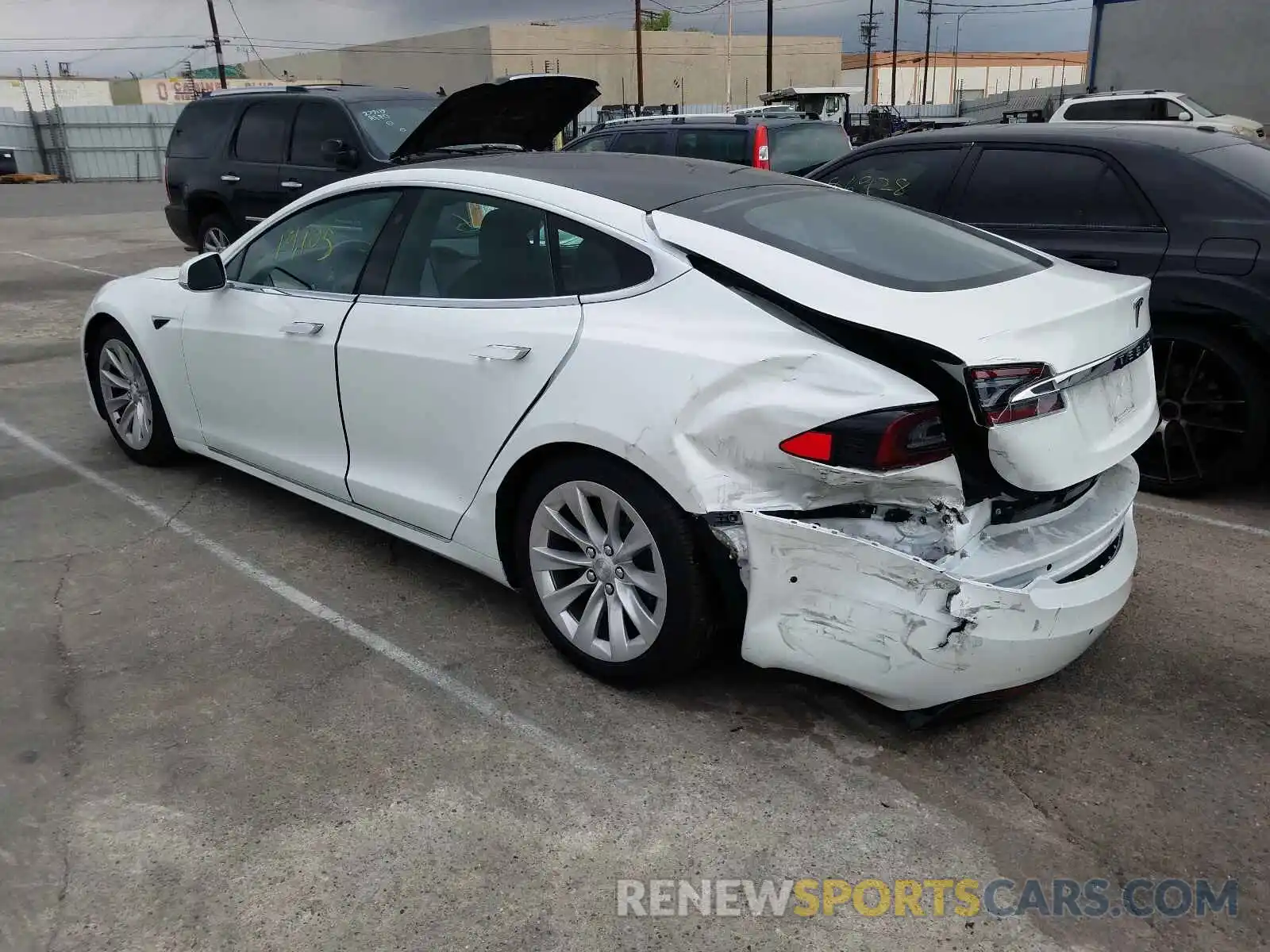 3 Photograph of a damaged car 5YJSA1E2XLF359481 TESLA MODEL S 2020