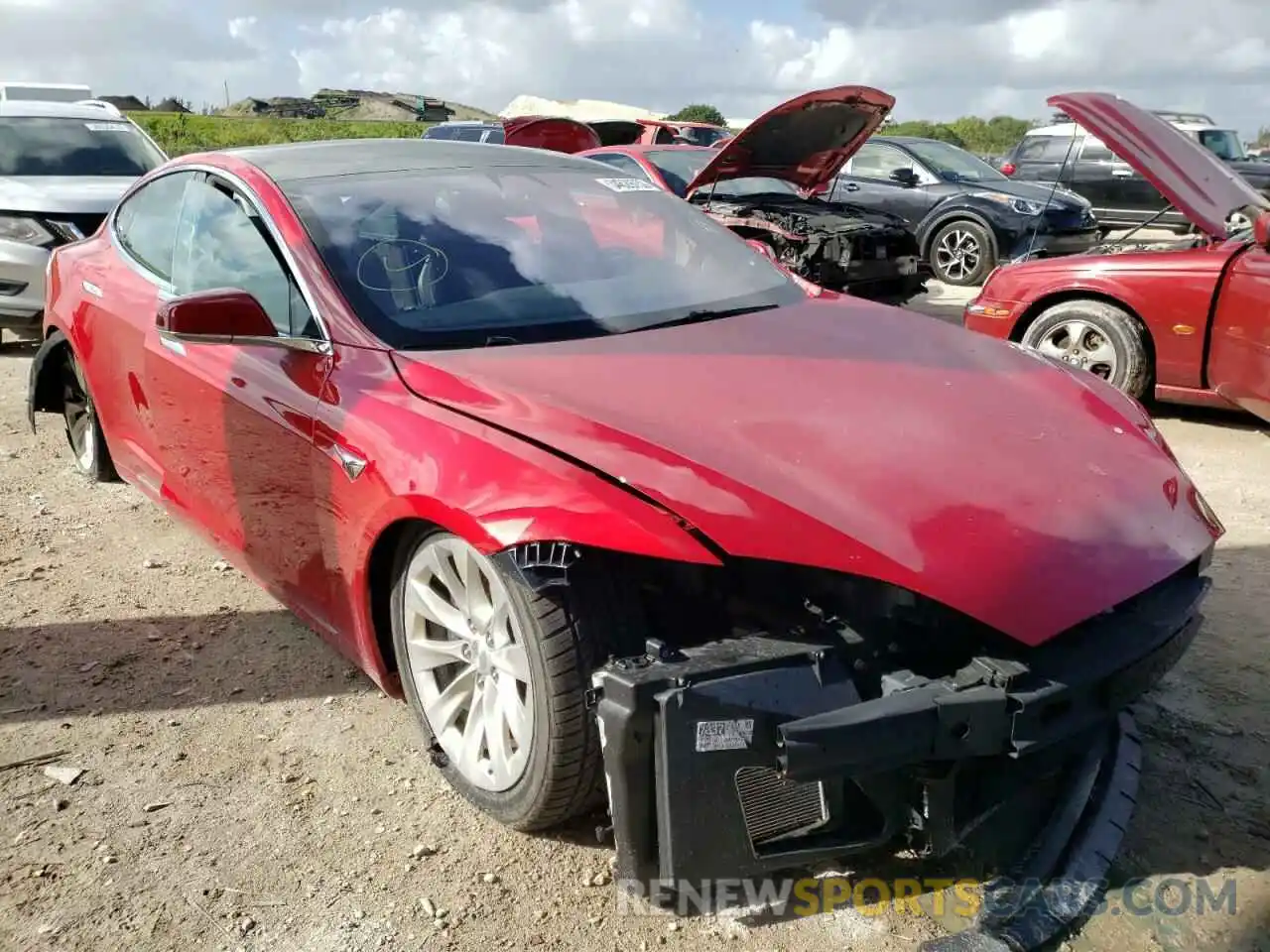 1 Photograph of a damaged car 5YJSA1E2XLF365622 TESLA MODEL S 2020