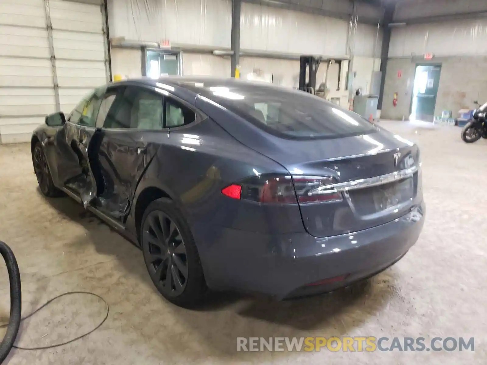 3 Photograph of a damaged car 5YJSA1E2XLF398622 TESLA MODEL S 2020