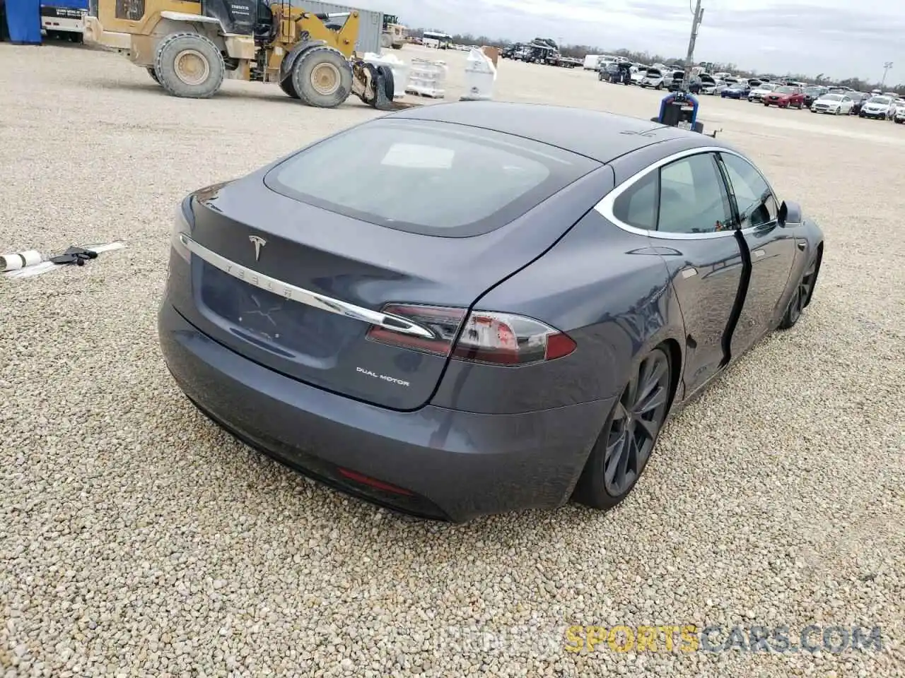 4 Photograph of a damaged car 5YJSA1E2XLF403009 TESLA MODEL S 2020