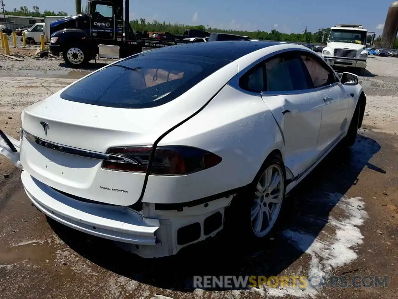 4 Photograph of a damaged car 5YJSA1E2XLF413376 TESLA MODEL S 2020