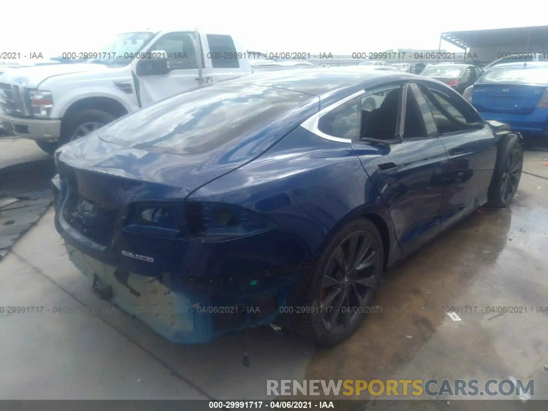 4 Photograph of a damaged car 5YJSA1E40LF396475 TESLA MODEL S 2020