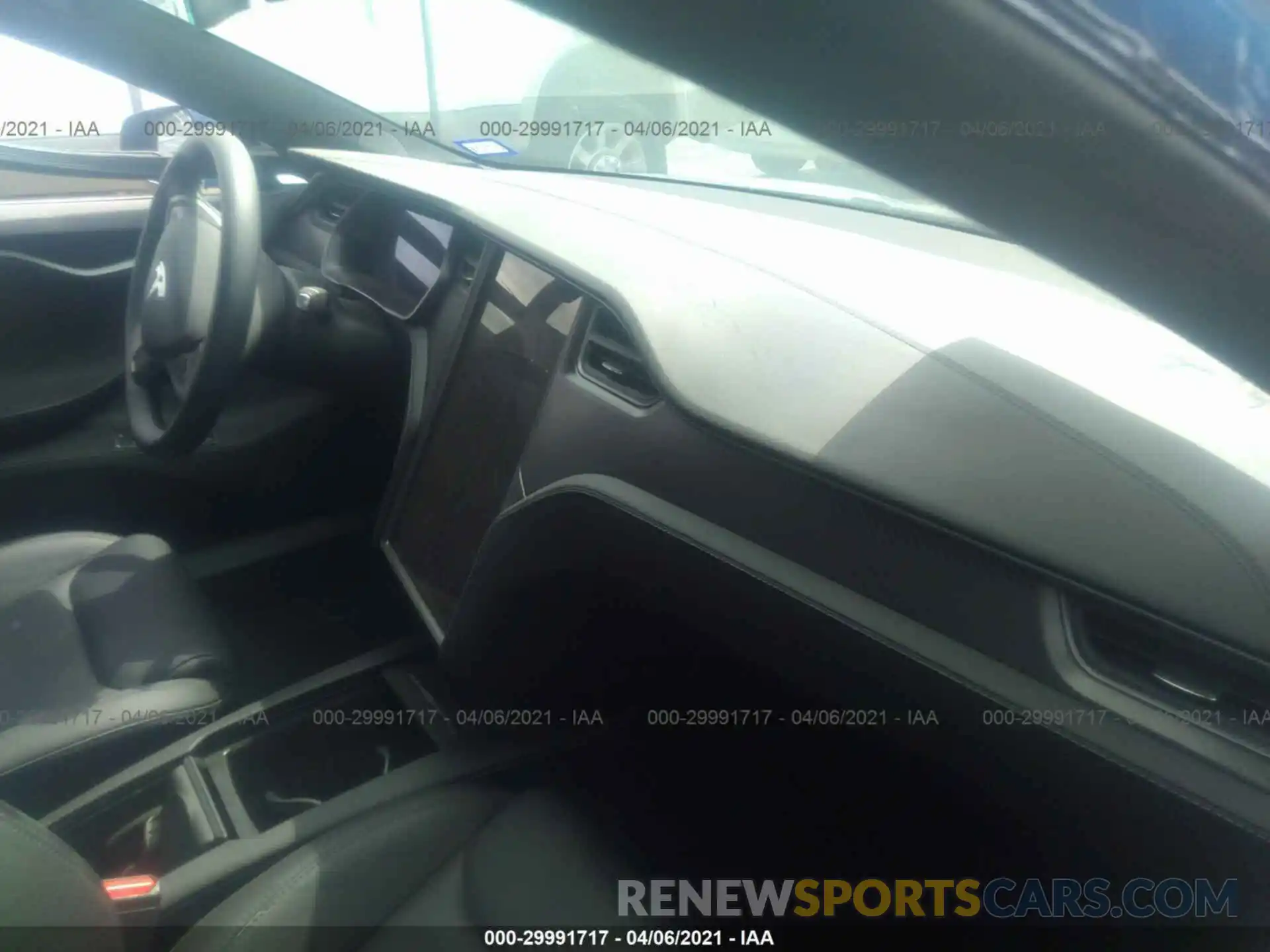 5 Photograph of a damaged car 5YJSA1E40LF396475 TESLA MODEL S 2020