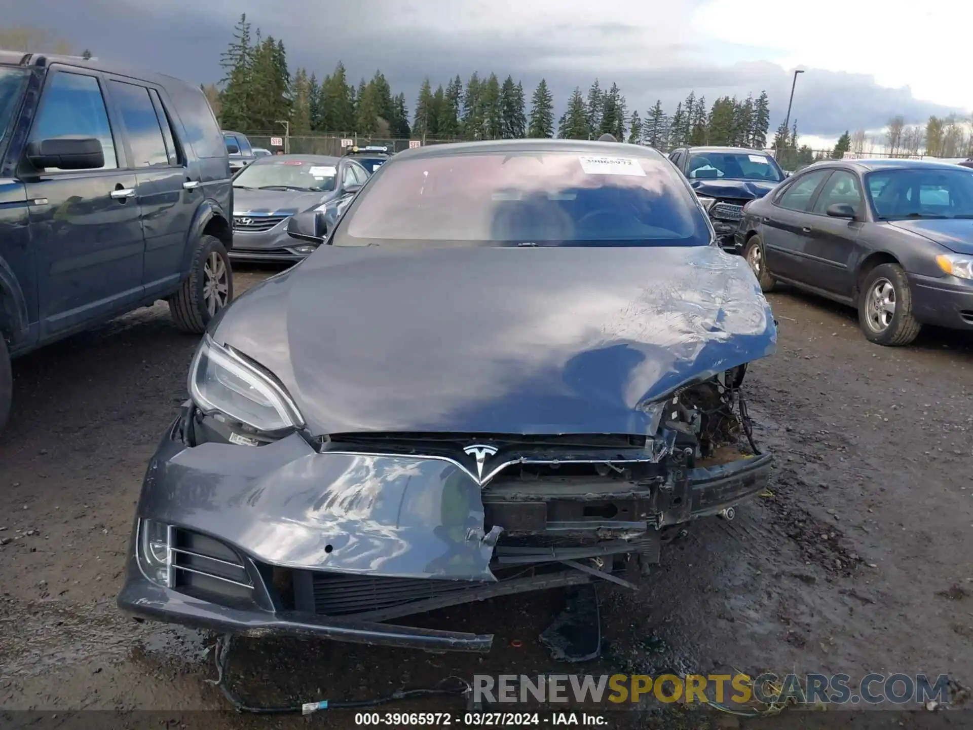 12 Photograph of a damaged car 5YJSA1E42LF366863 TESLA MODEL S 2020