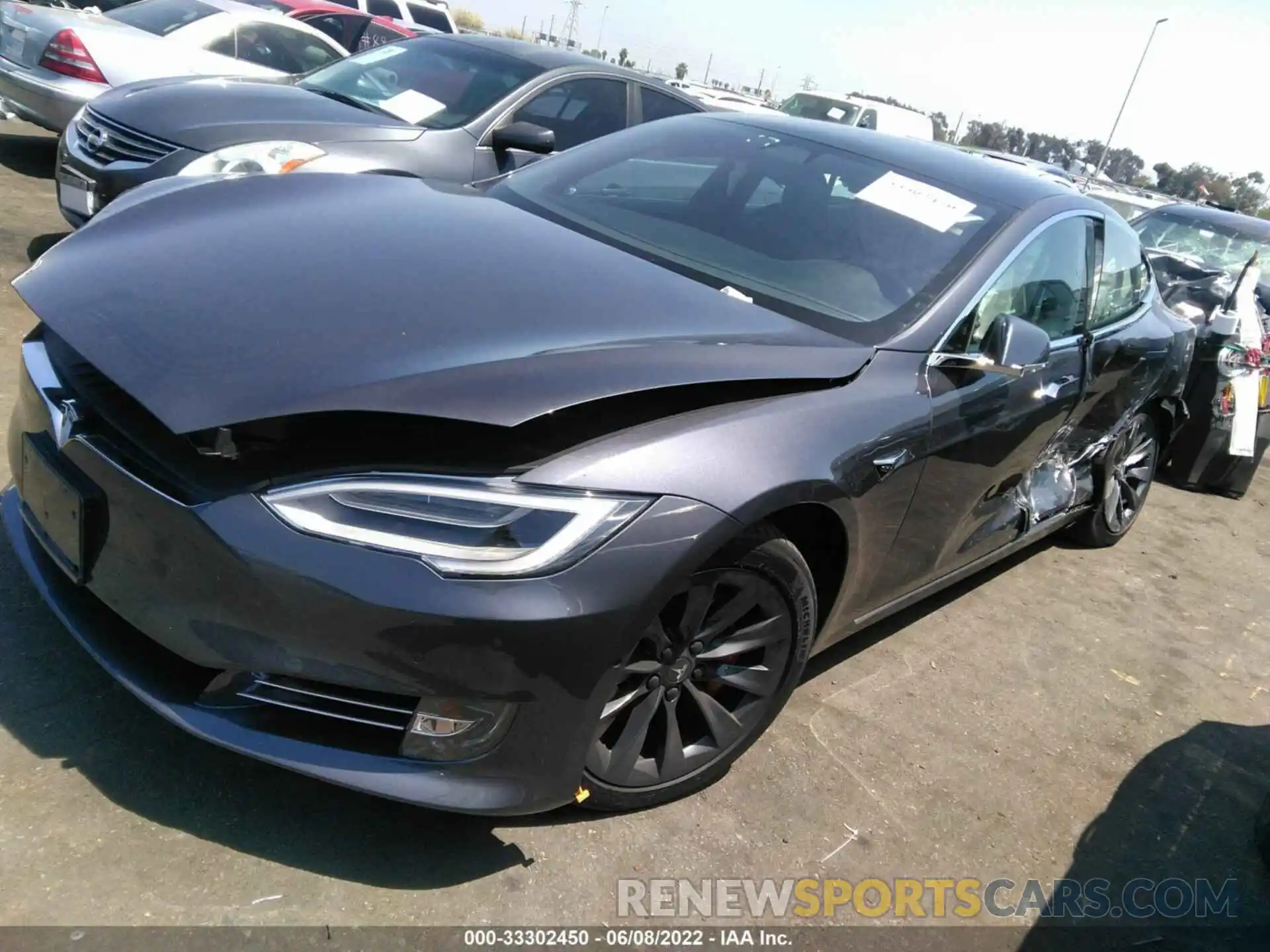 2 Photograph of a damaged car 5YJSA1E44LF415481 TESLA MODEL S 2020