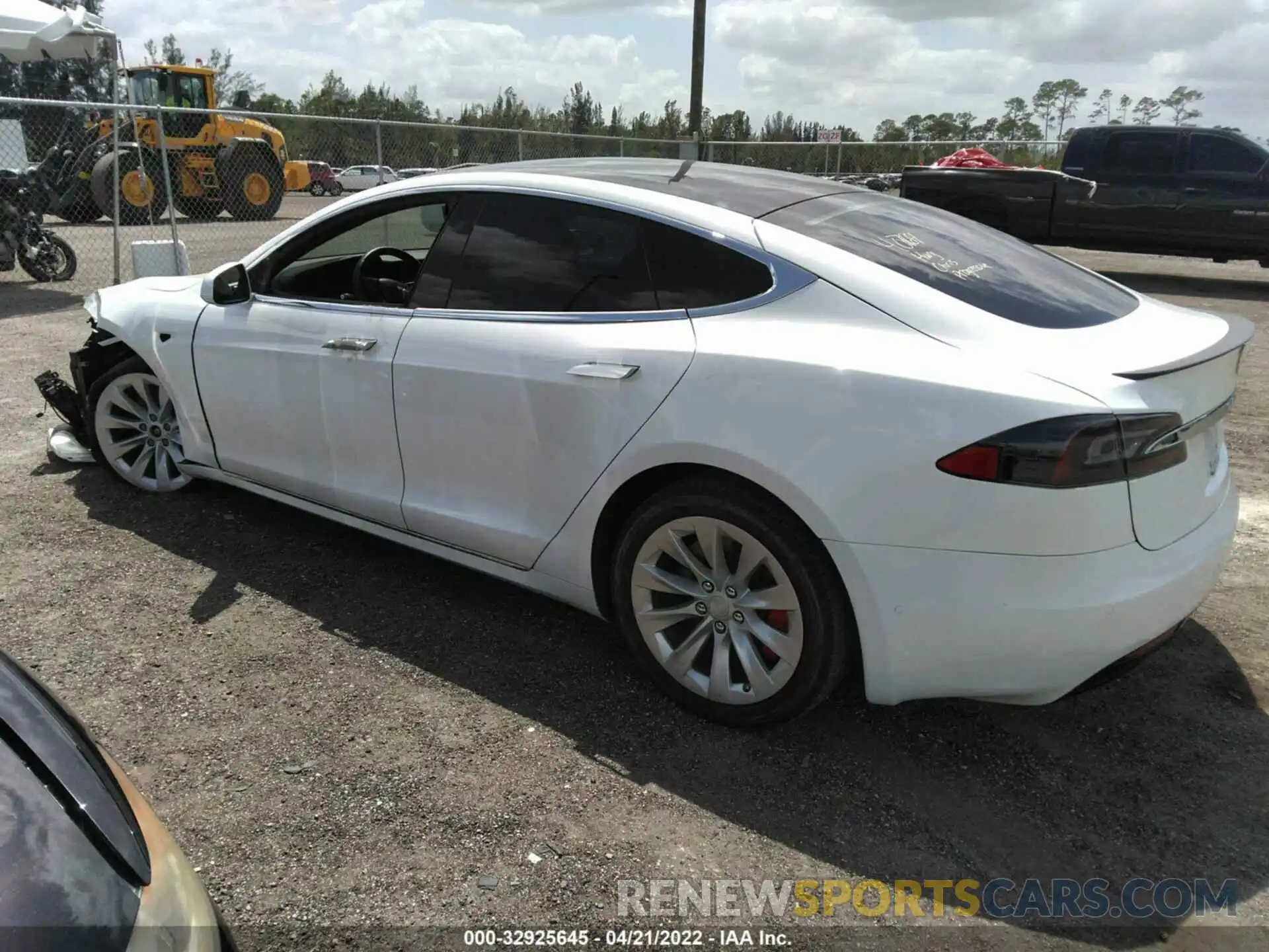 3 Photograph of a damaged car 5YJSA1E45LF361754 TESLA MODEL S 2020