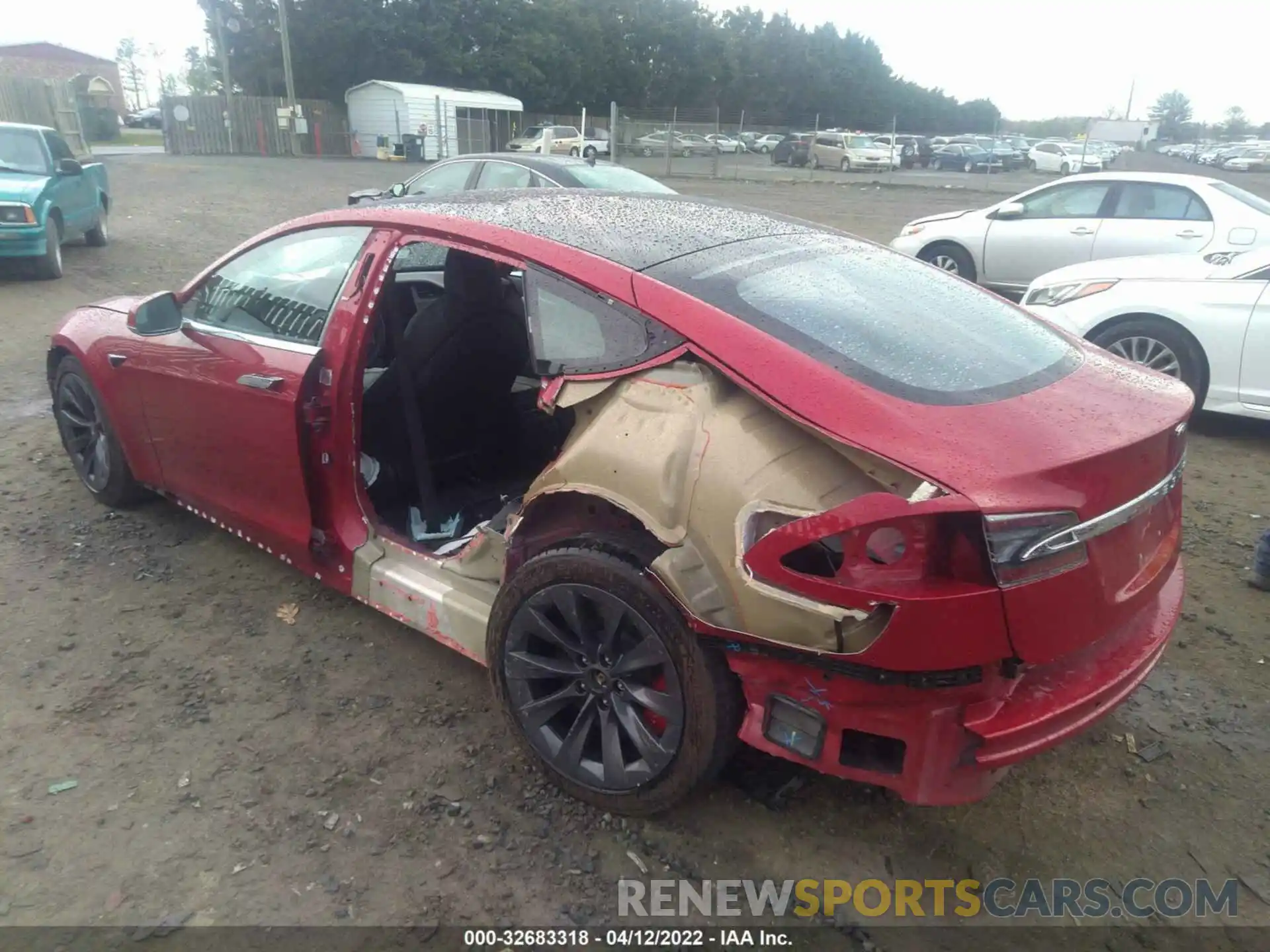 3 Photograph of a damaged car 5YJSA1E46LF364243 TESLA MODEL S 2020