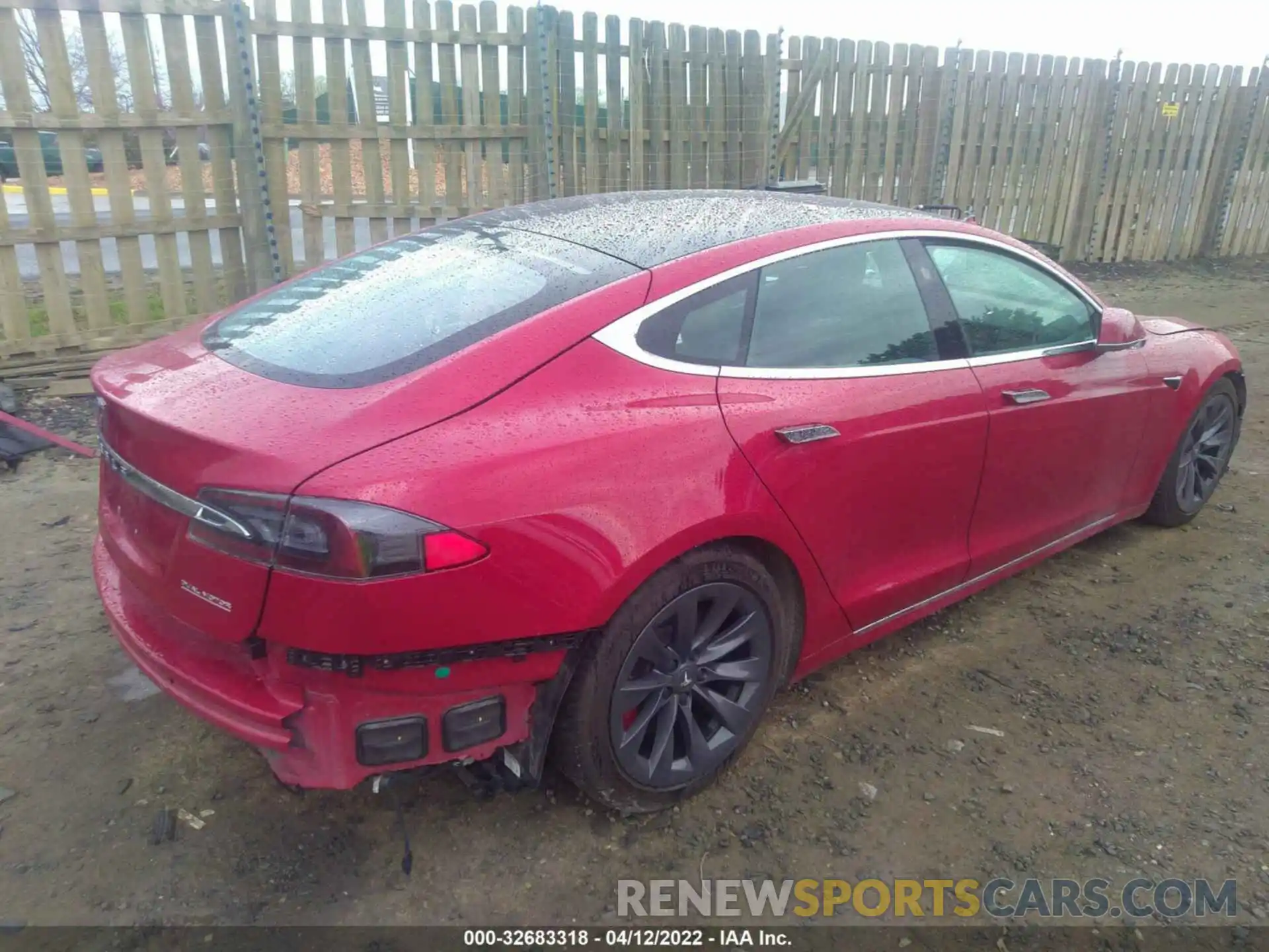 4 Фотография поврежденного автомобиля 5YJSA1E46LF364243 TESLA MODEL S 2020