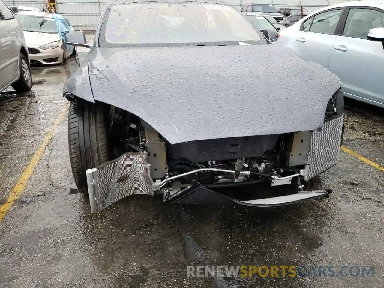 9 Photograph of a damaged car 5YJSA1E46LF402652 TESLA MODEL S 2020