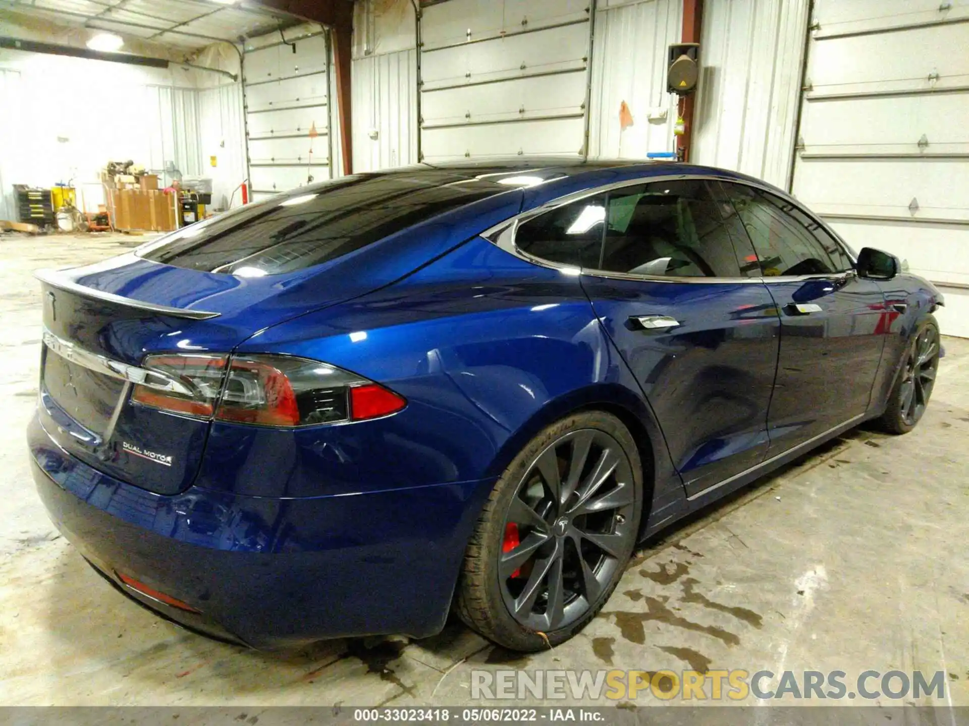 4 Photograph of a damaged car 5YJSA1E47LF351579 TESLA MODEL S 2020