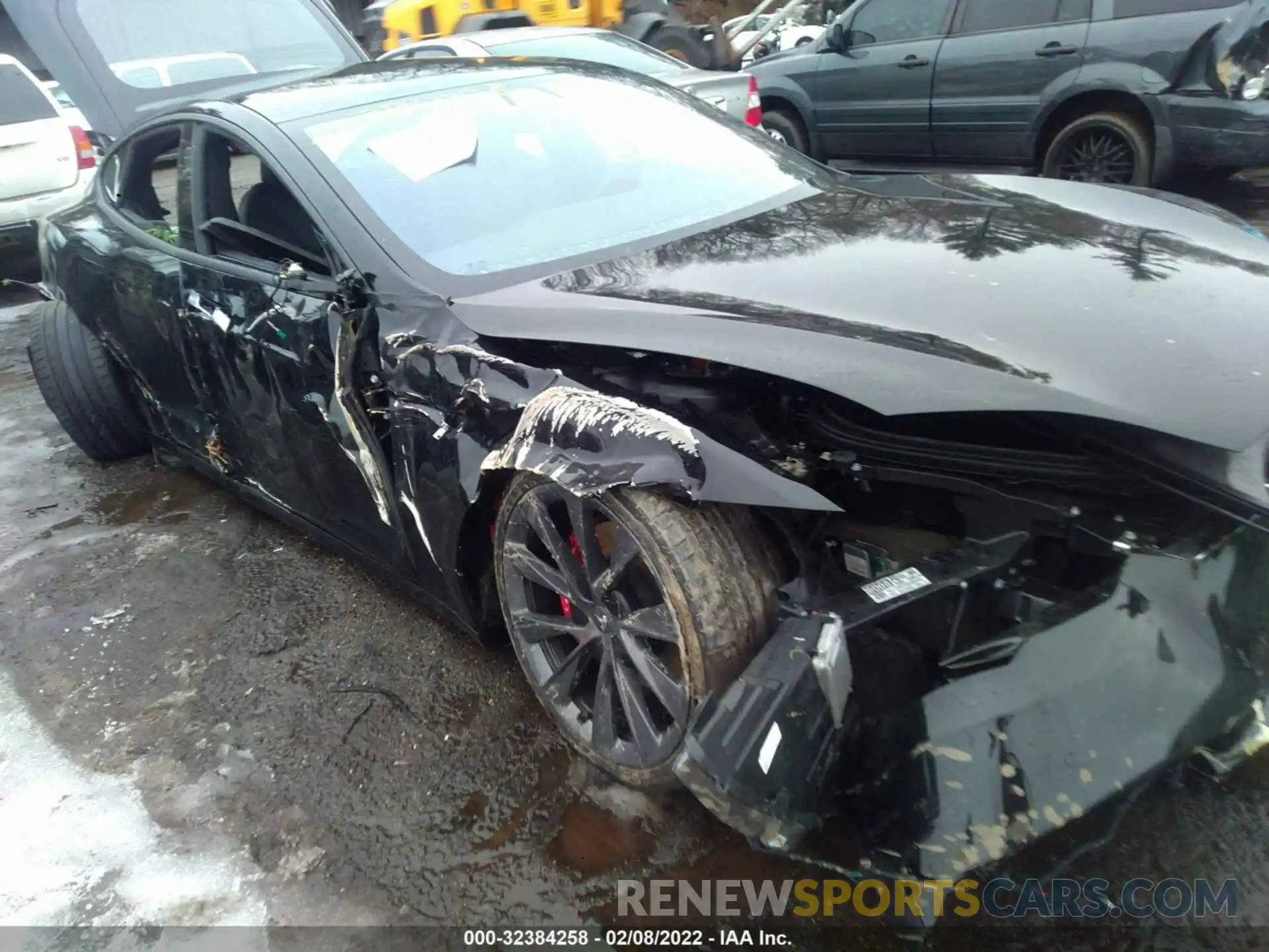 6 Photograph of a damaged car 5YJSA1E47LF412820 TESLA MODEL S 2020