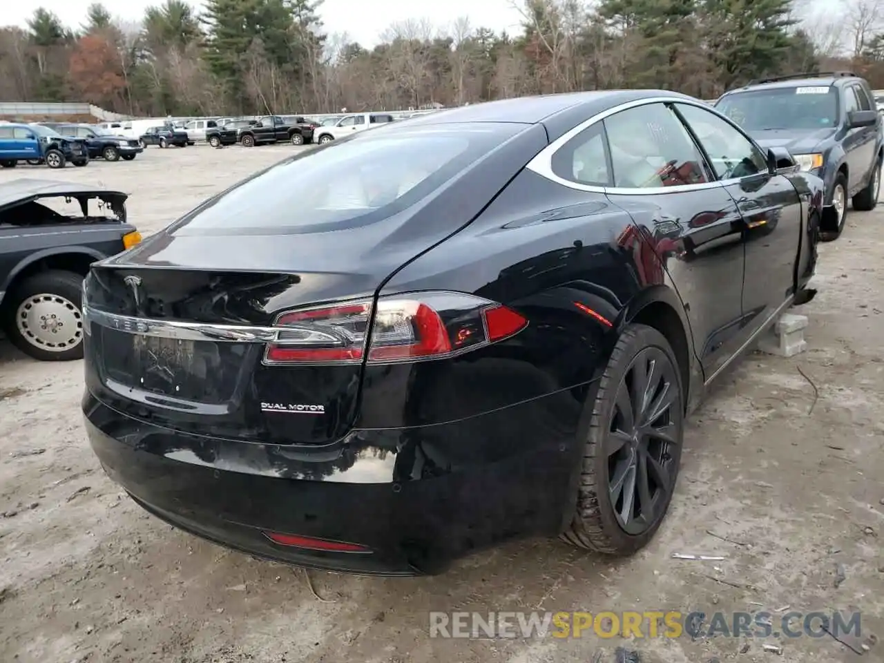 4 Фотография поврежденного автомобиля 5YJSA1E49LF408526 TESLA MODEL S 2020