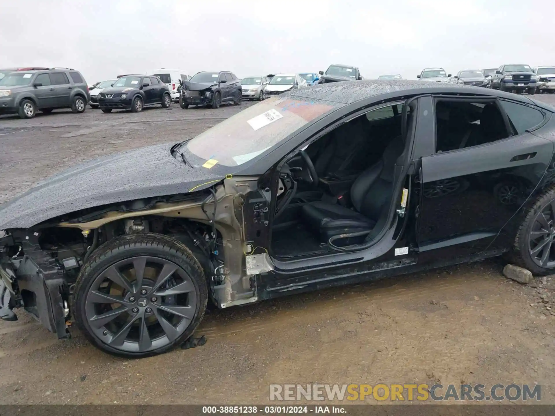 6 Photograph of a damaged car 5YJSA1E20MF421617 TESLA MODEL S 2021