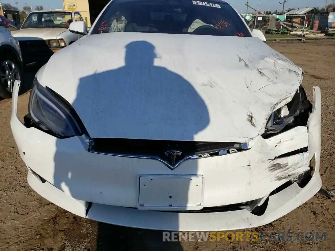 9 Photograph of a damaged car 5YJSA1E20MF425554 TESLA MODEL S 2021