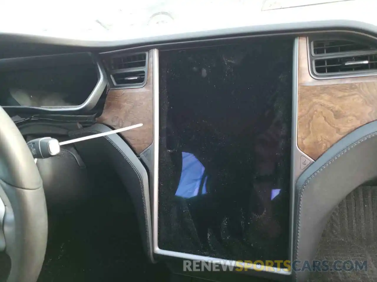 8 Photograph of a damaged car 5YJSA1E20MF426154 TESLA MODEL S 2021