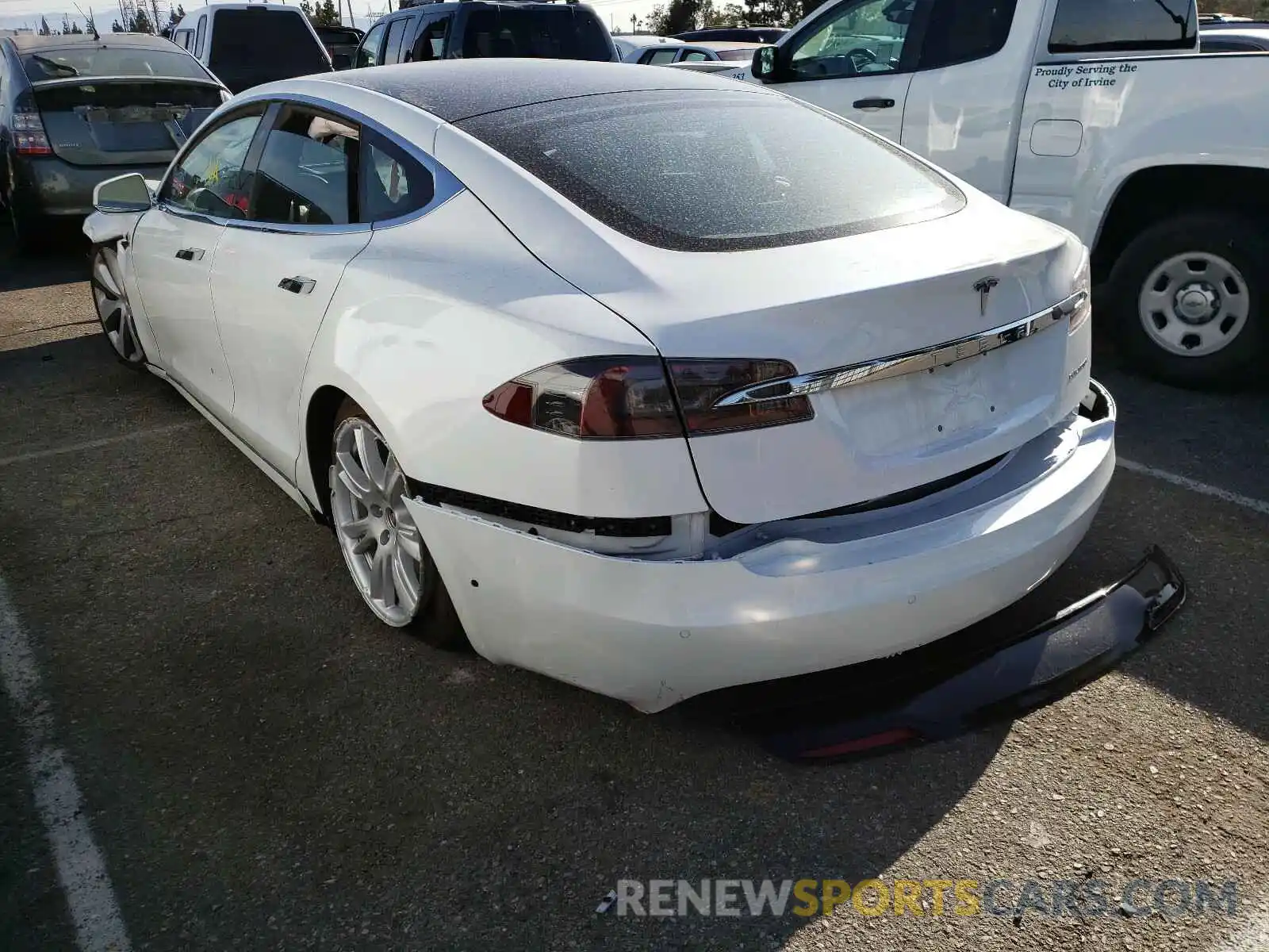 3 Photograph of a damaged car 5YJSA1E21MF425885 TESLA MODEL S 2021