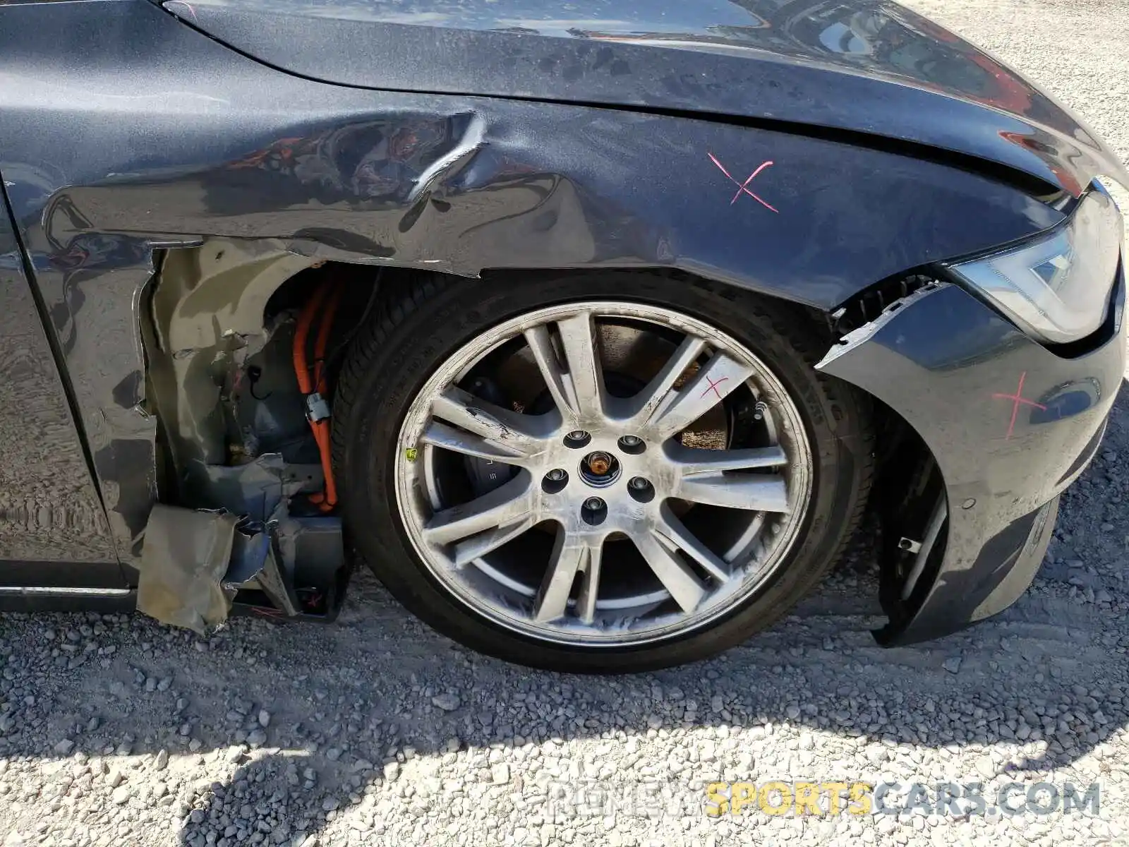 9 Photograph of a damaged car 5YJSA1E22MF425359 TESLA MODEL S 2021