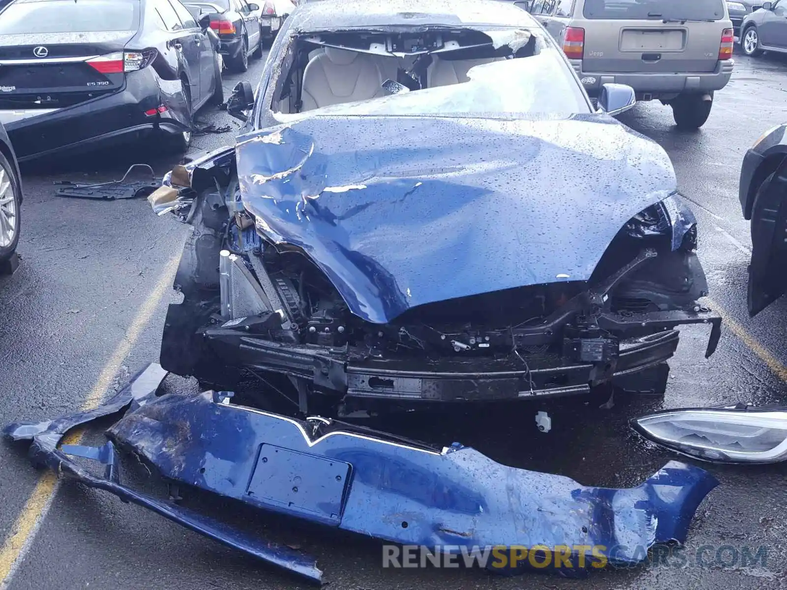 9 Photograph of a damaged car 5YJSA1E24MF421720 TESLA MODEL S 2021