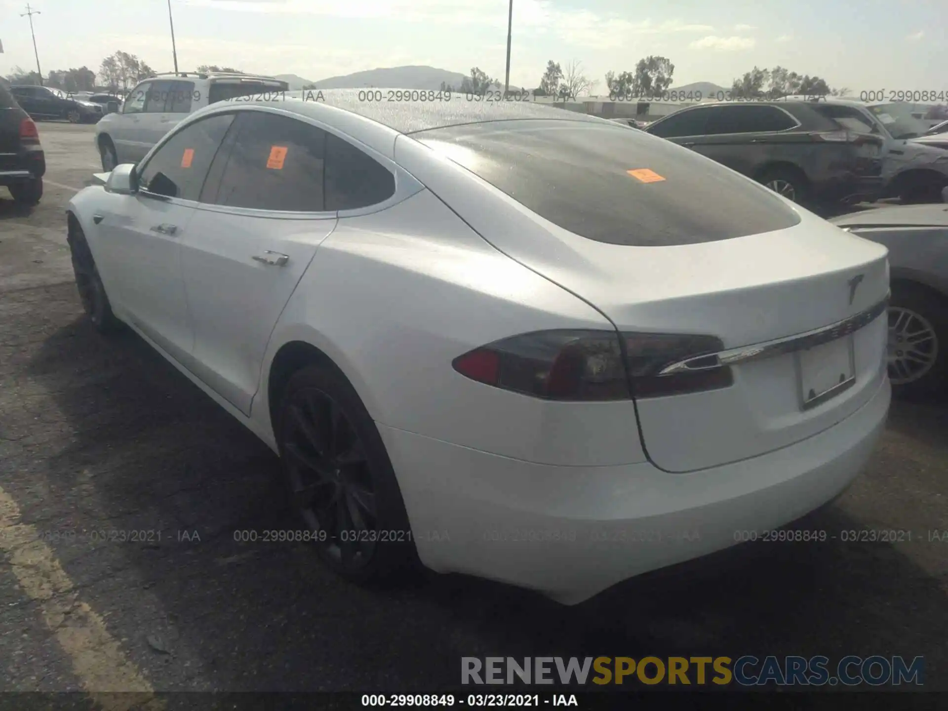 3 Photograph of a damaged car 5YJSA1E24MF427551 TESLA MODEL S 2021