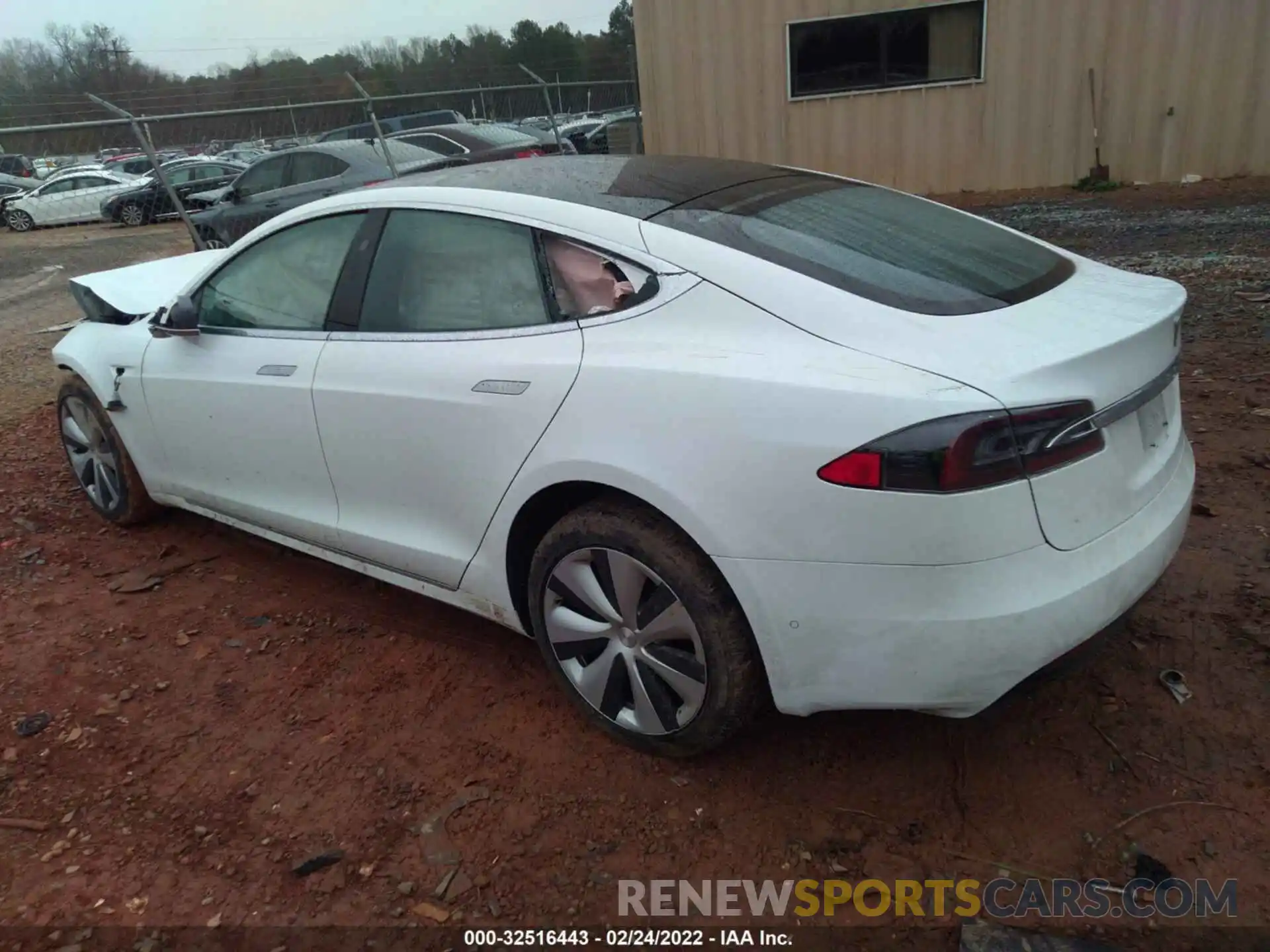 3 Photograph of a damaged car 5YJSA1E25MF424061 TESLA MODEL S 2021