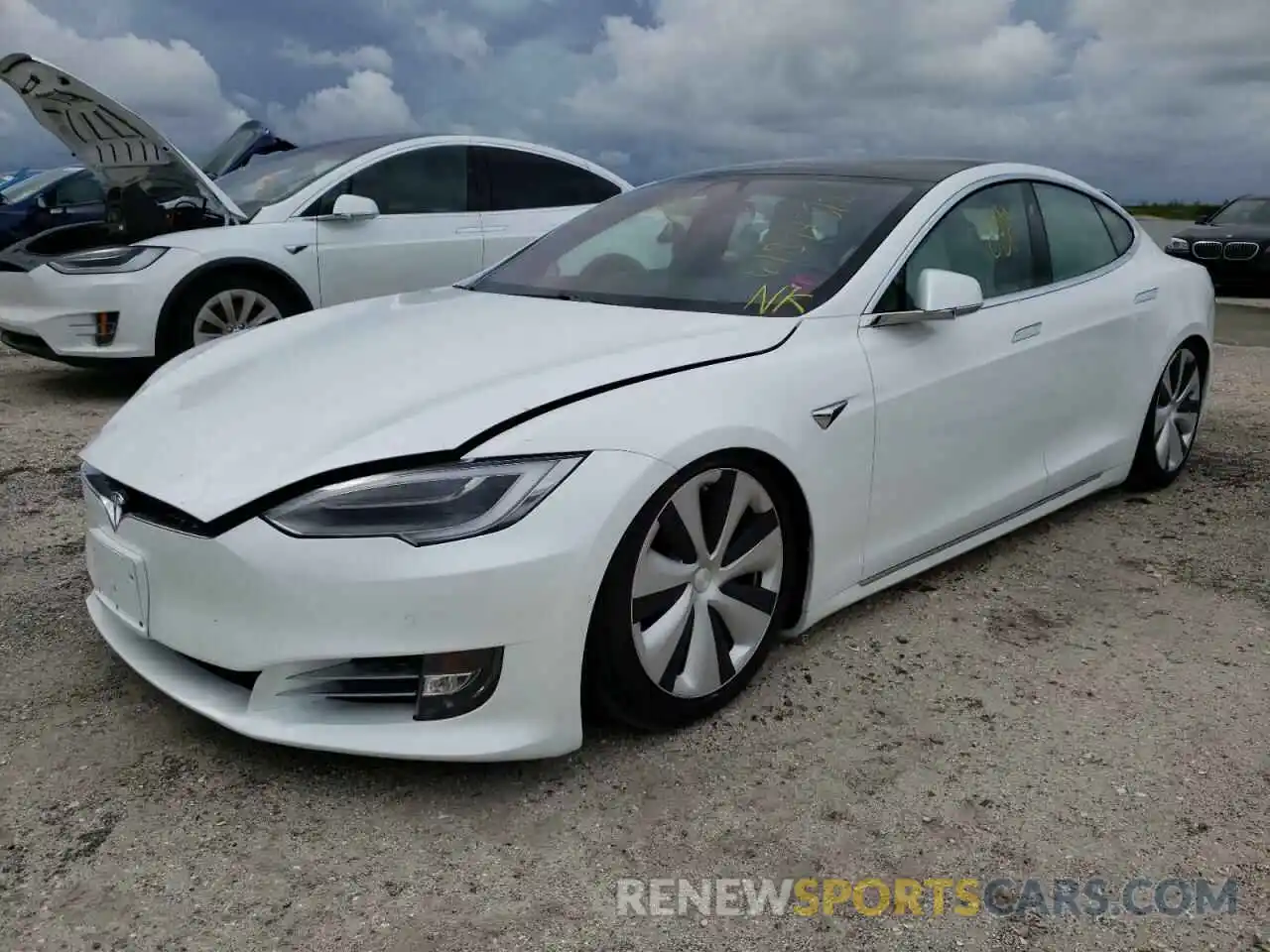 2 Photograph of a damaged car 5YJSA1E25MF425940 TESLA MODEL S 2021