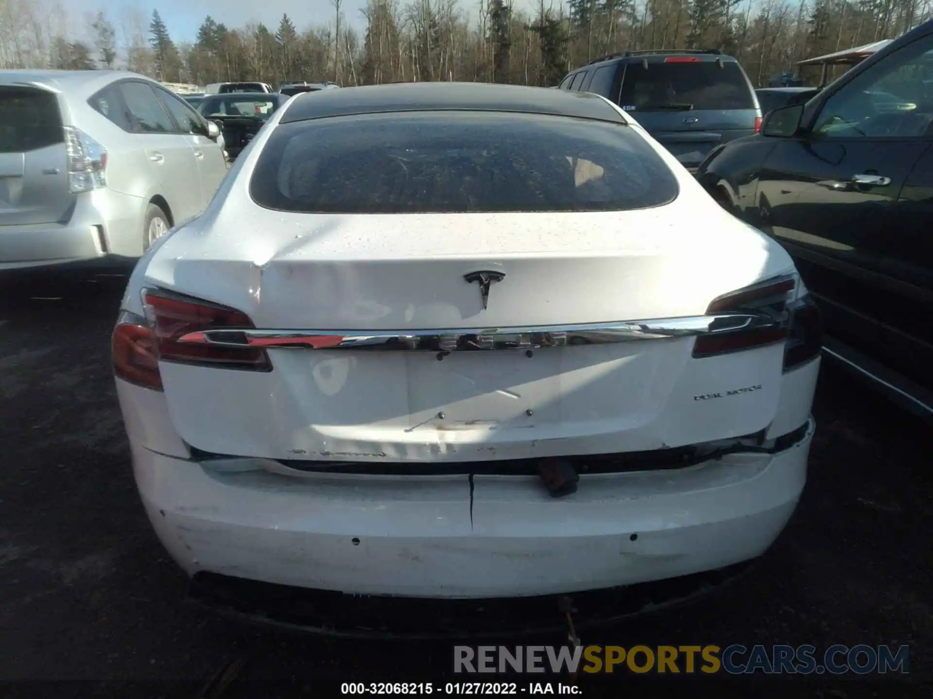 6 Photograph of a damaged car 5YJSA1E27MF426099 TESLA MODEL S 2021